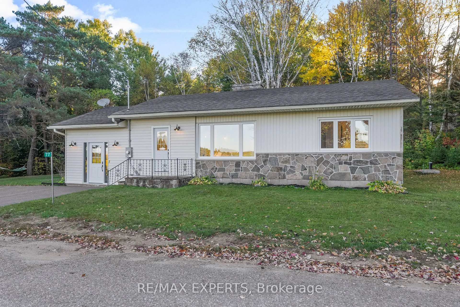 Photo 2 of 77 Post Street, South Algonquin — HOMEH