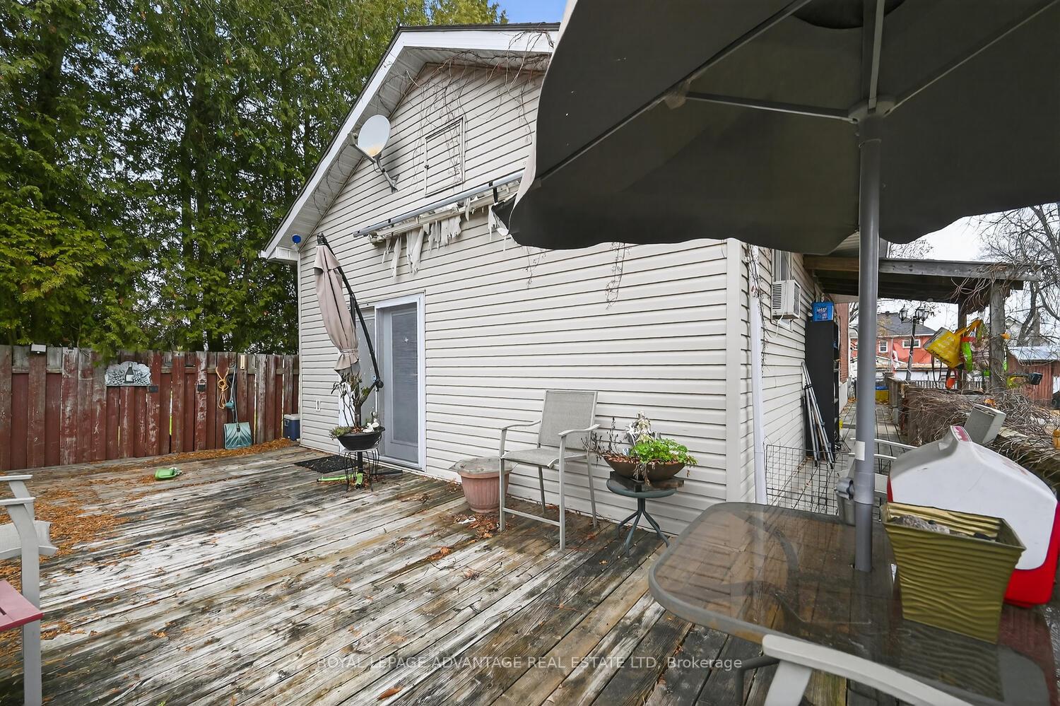 Photo 25 of 16 Mary Street N, Smiths Falls — HOMEH