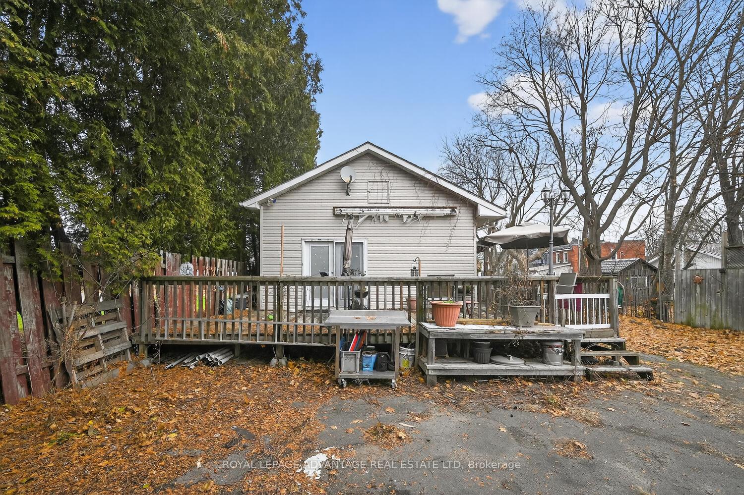 Photo 34 of 16 Mary Street N, Smiths Falls — HOMEH