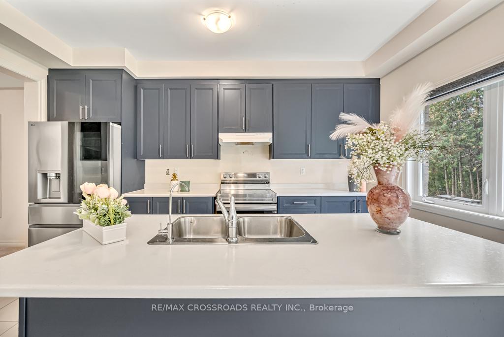 Photo 22 of 118 North Garden Boulevard, Scugog, Port Perry — HOMEH