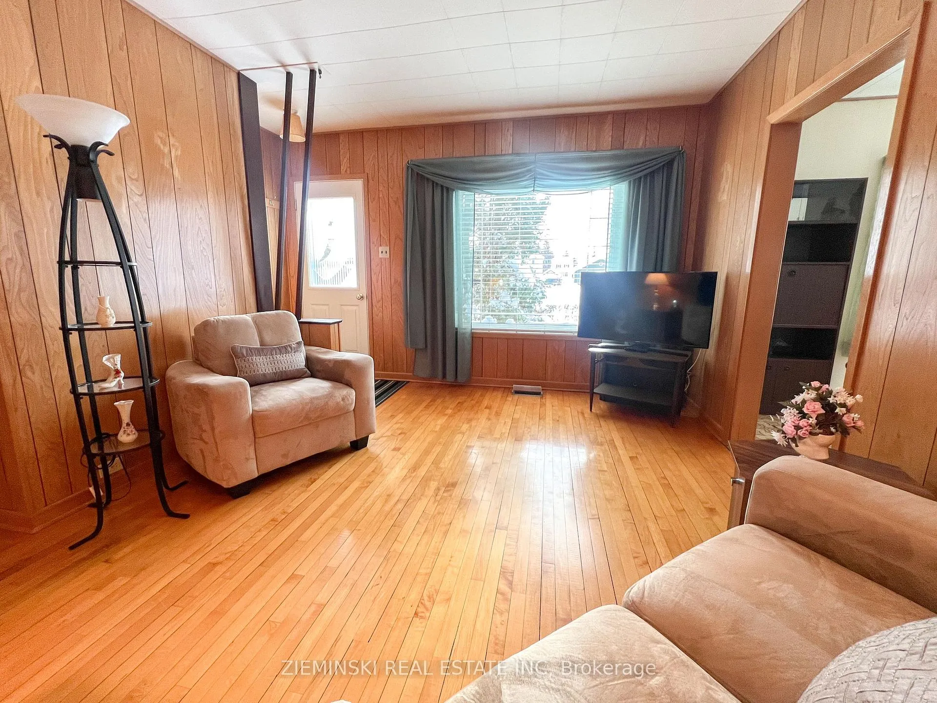 Photo 2 of 68 Second Avenue, Smooth Rock Falls, SRF — HOMEH