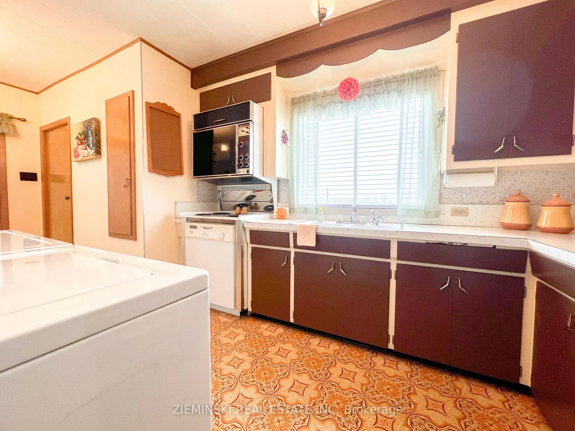 Photo 6 of 68 Second Avenue, Smooth Rock Falls, SRF — HOMEH