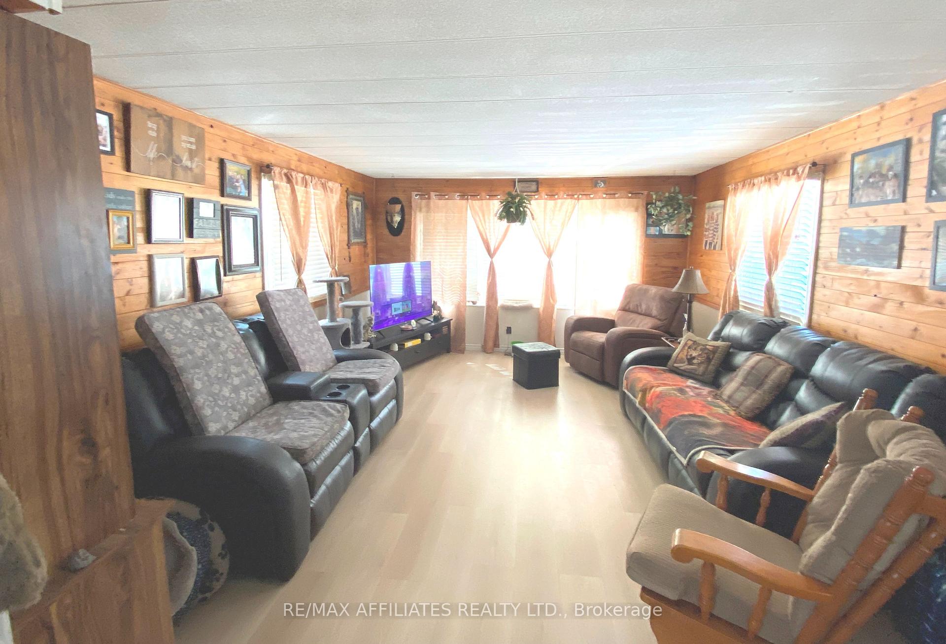 Photo 8 of 10 Bridle Path, Rideau Lakes, Rideau Lakes (South Elmsley) Twp — HOMEH
