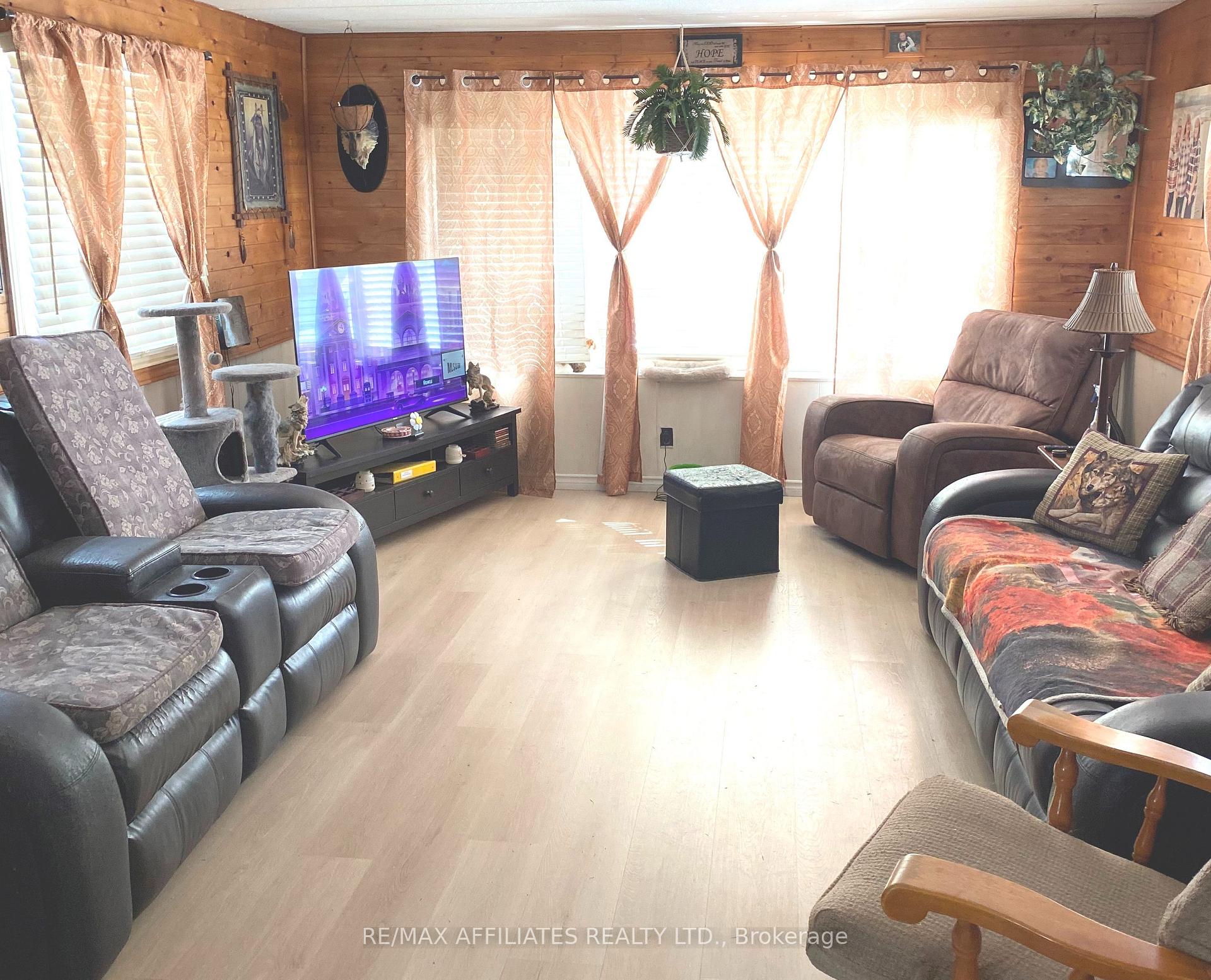 Photo 9 of 10 Bridle Path, Rideau Lakes, Rideau Lakes (South Elmsley) Twp — HOMEH