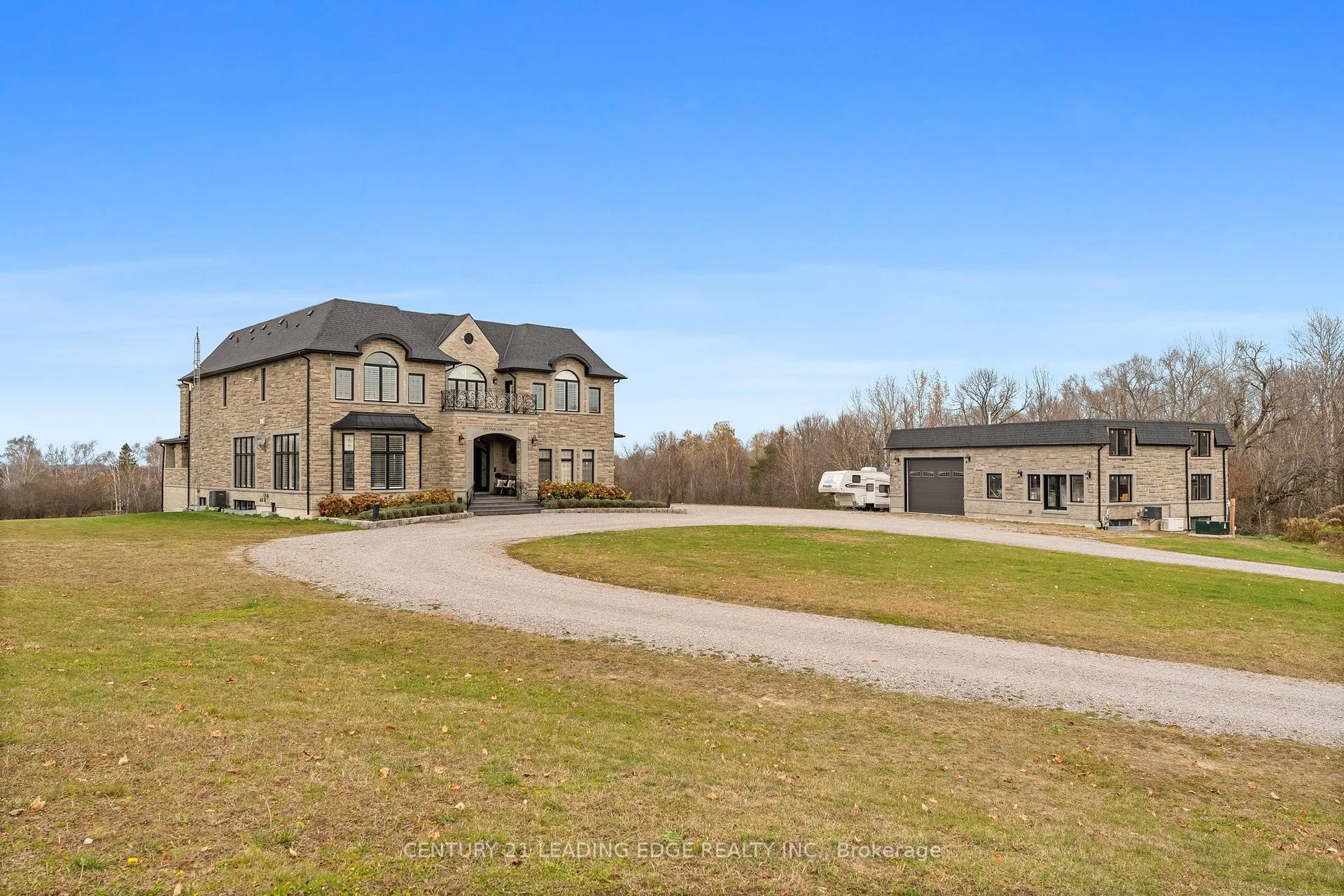 Photo 3 of 690 View Lake Road, Scugog, Rural Scugog — HOMEH