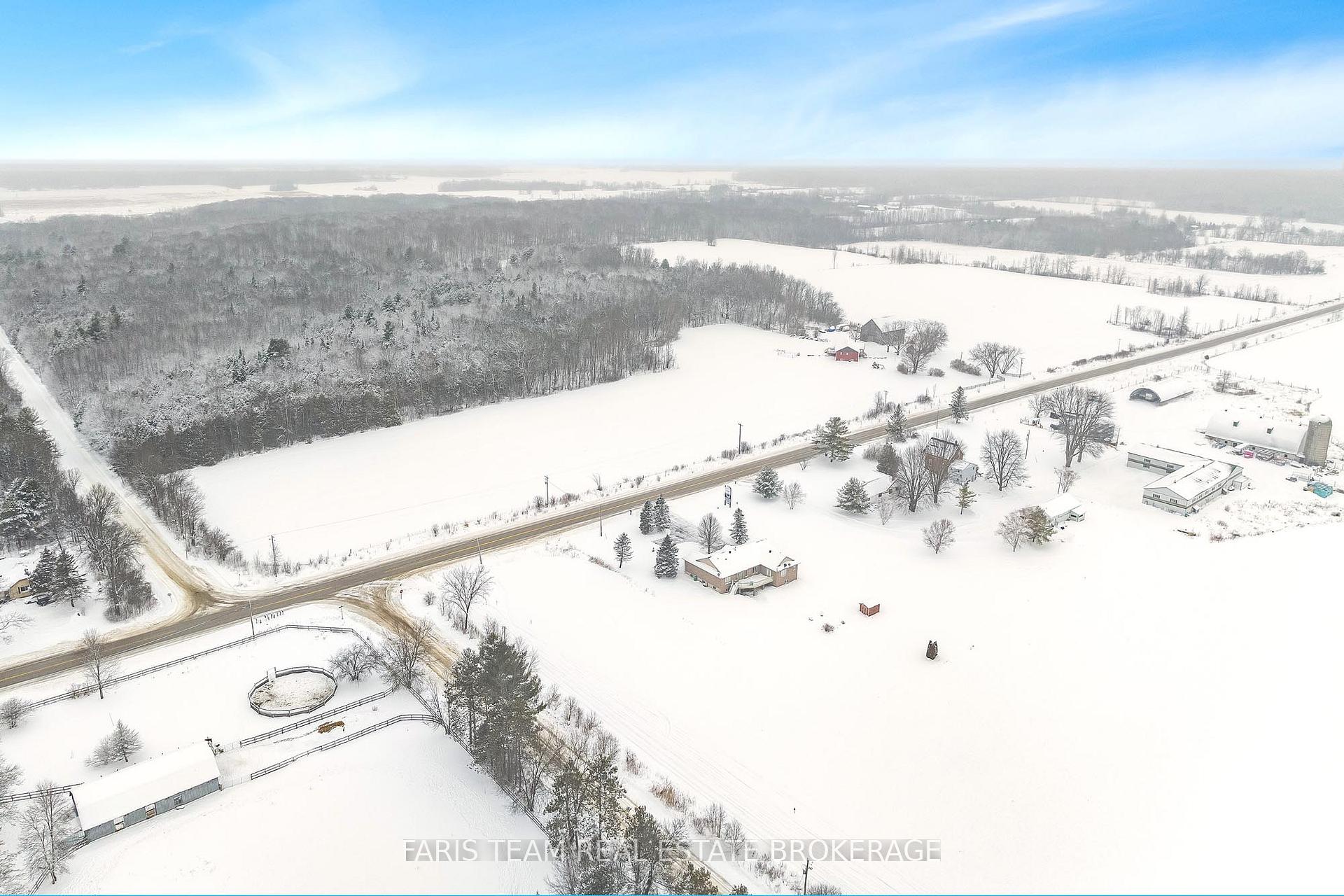 Photo 46 of 1461 Upper Big Chute Road, Severn, Coldwater — HOMEH