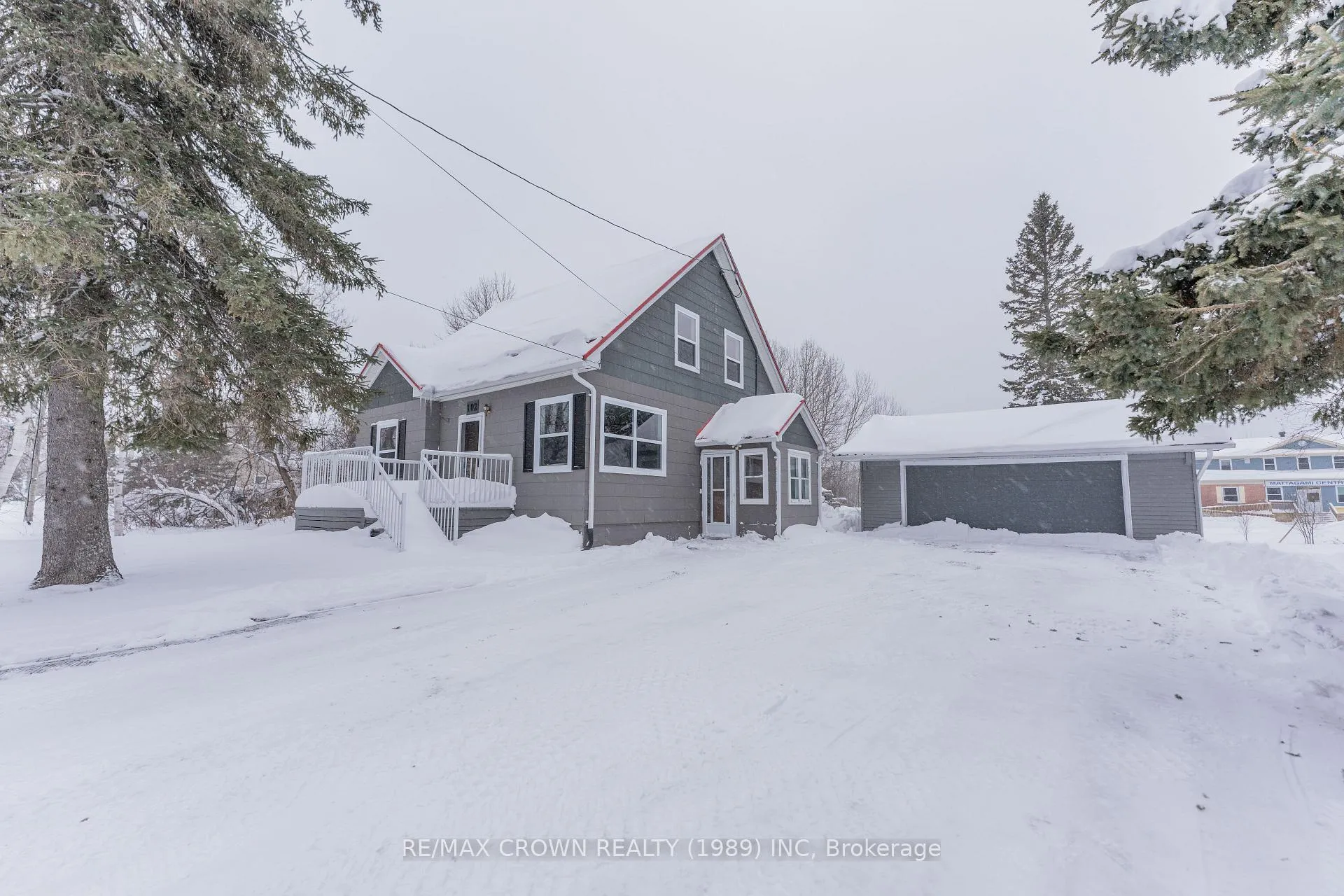 Photo 5 of 102 First Street, Smooth Rock Falls, SRF — HOMEH