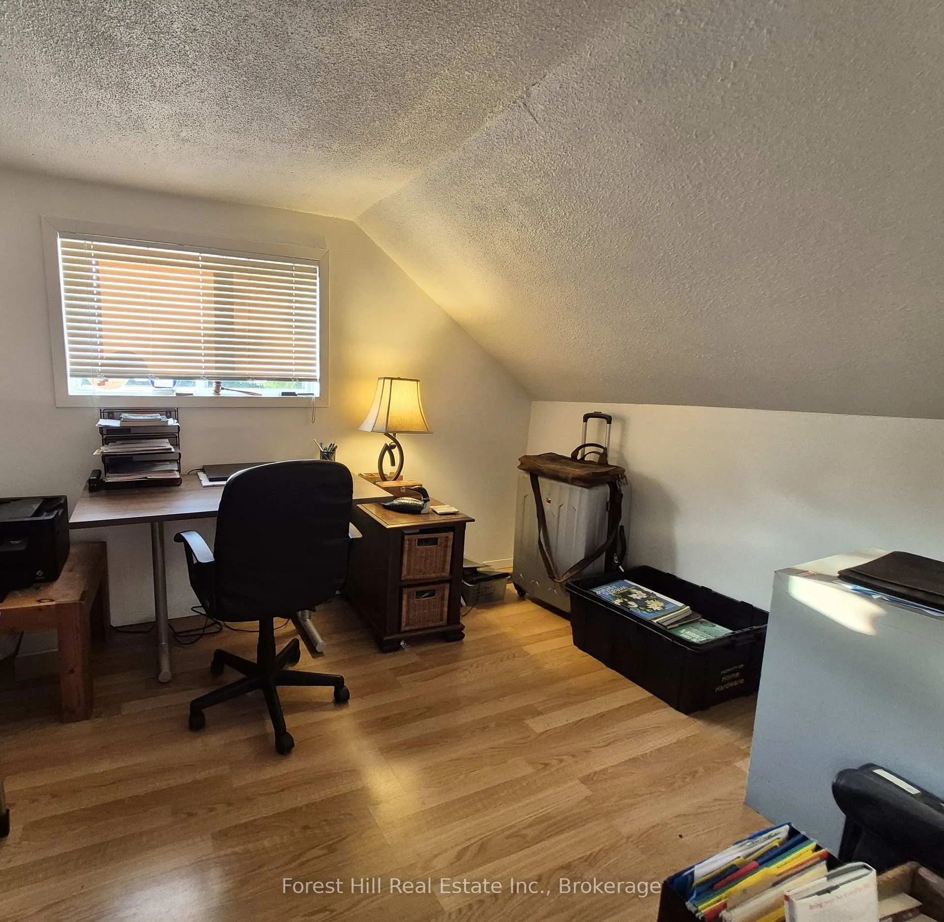 Photo 13 of 77 James Bay Junction Road S, Seguin — HOMEH