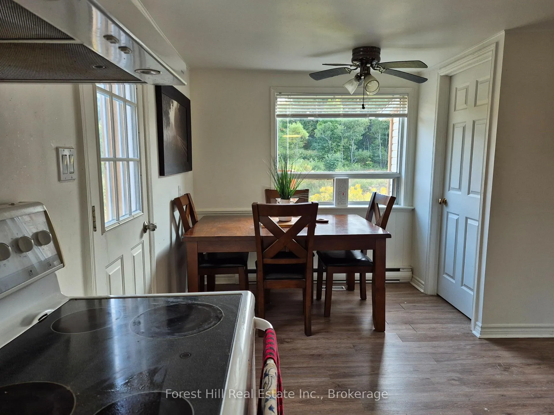 Photo 18 of 77 James Bay Junction Road S, Seguin — HOMEH
