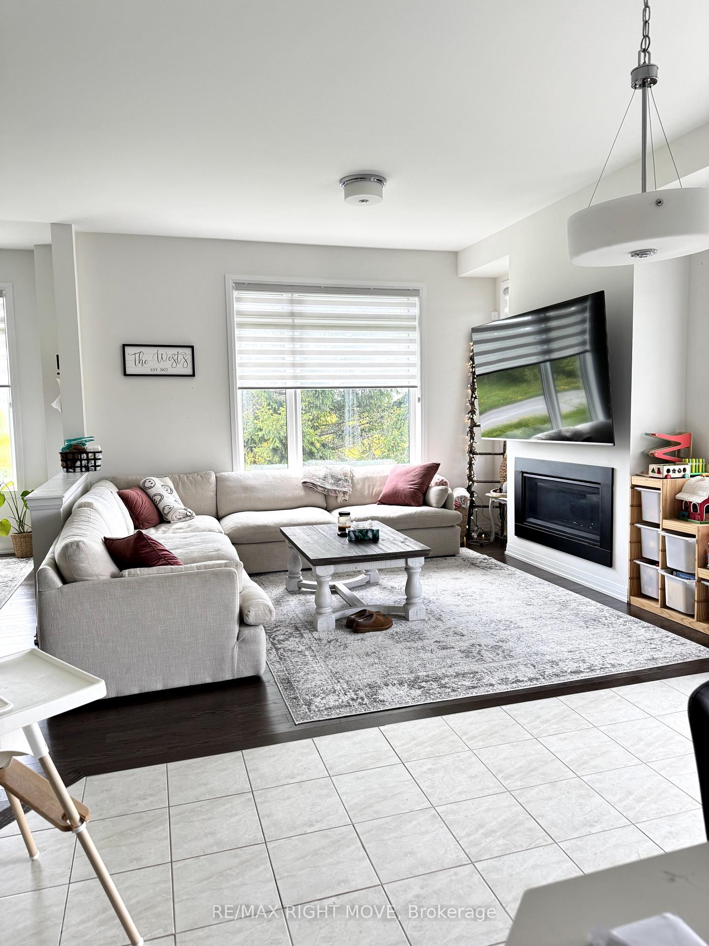 Photo 2 of 3701 Quayside Drive, Severn, West Shore — HOMEH
