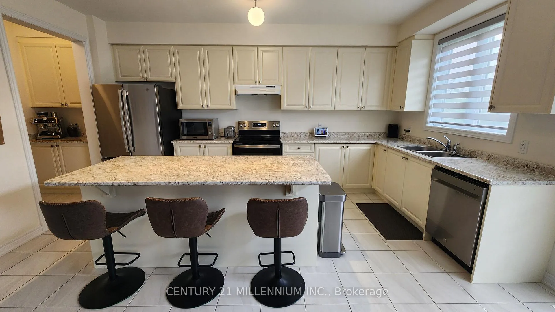 Photo 8 of 112 Limestone Lane, Shelburne — HOMEH