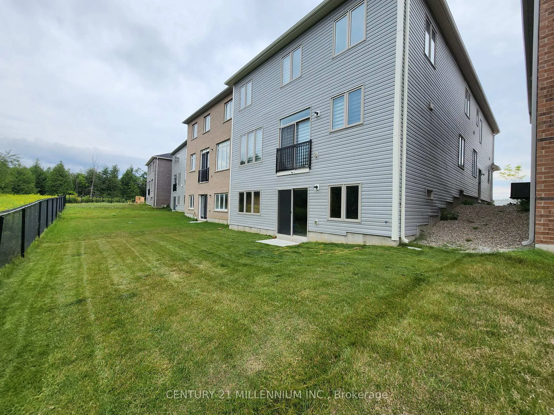Photo 25 of 112 Limestone Lane, Shelburne — HOMEH