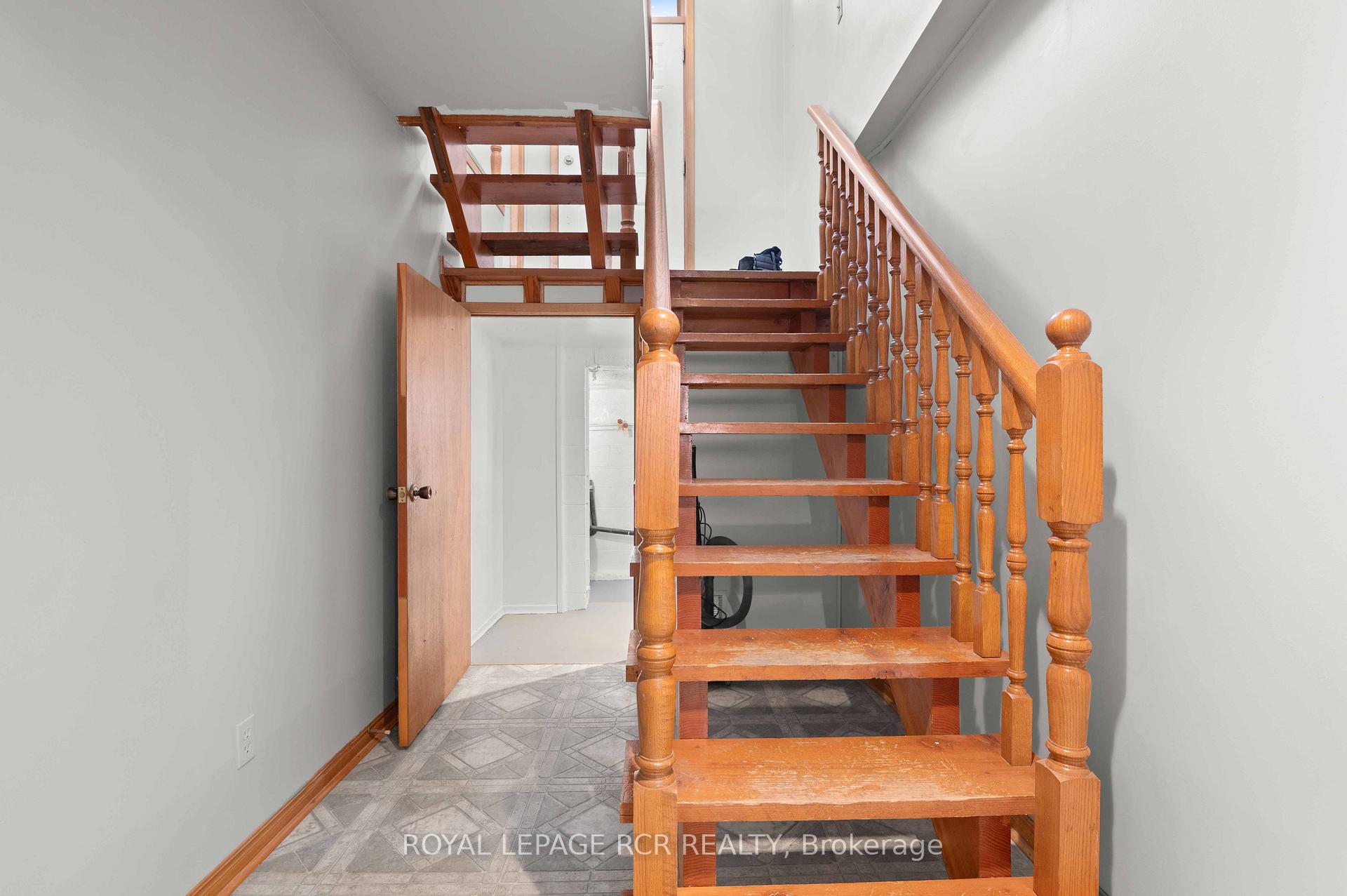 Photo 14 of 622 Main Street E, Shelburne — HOMEH