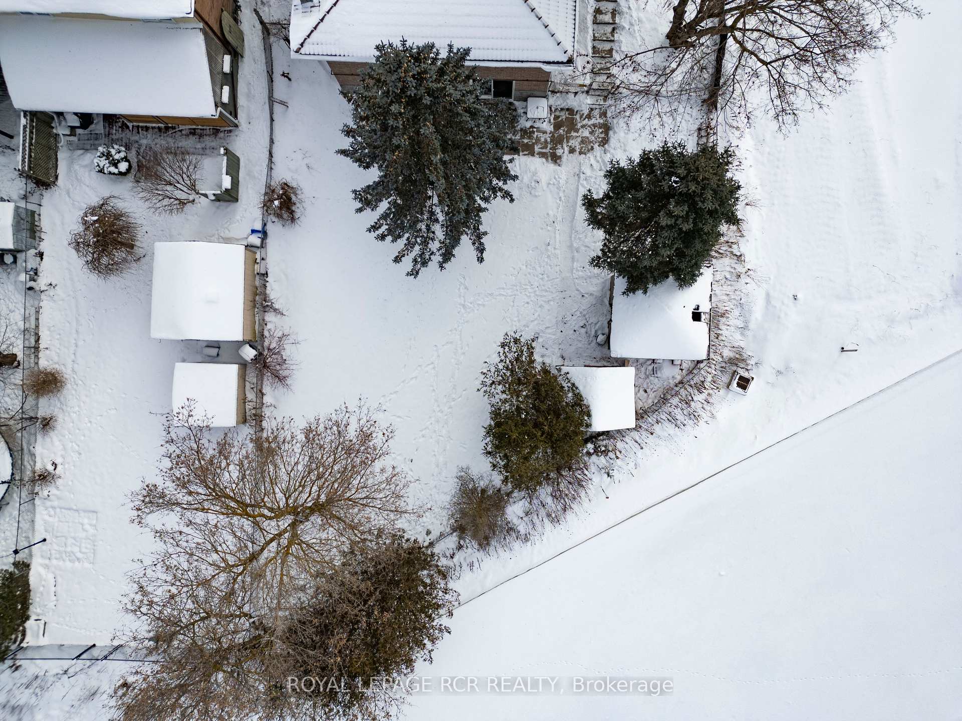 Photo 32 of 622 Main Street E, Shelburne — HOMEH
