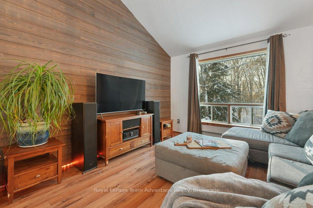 Photo 18 of 212 Star Lake Road, Seguin — HOMEH