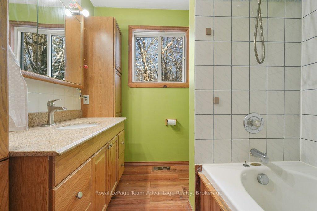 Photo 23 of 212 Star Lake Road, Seguin — HOMEH