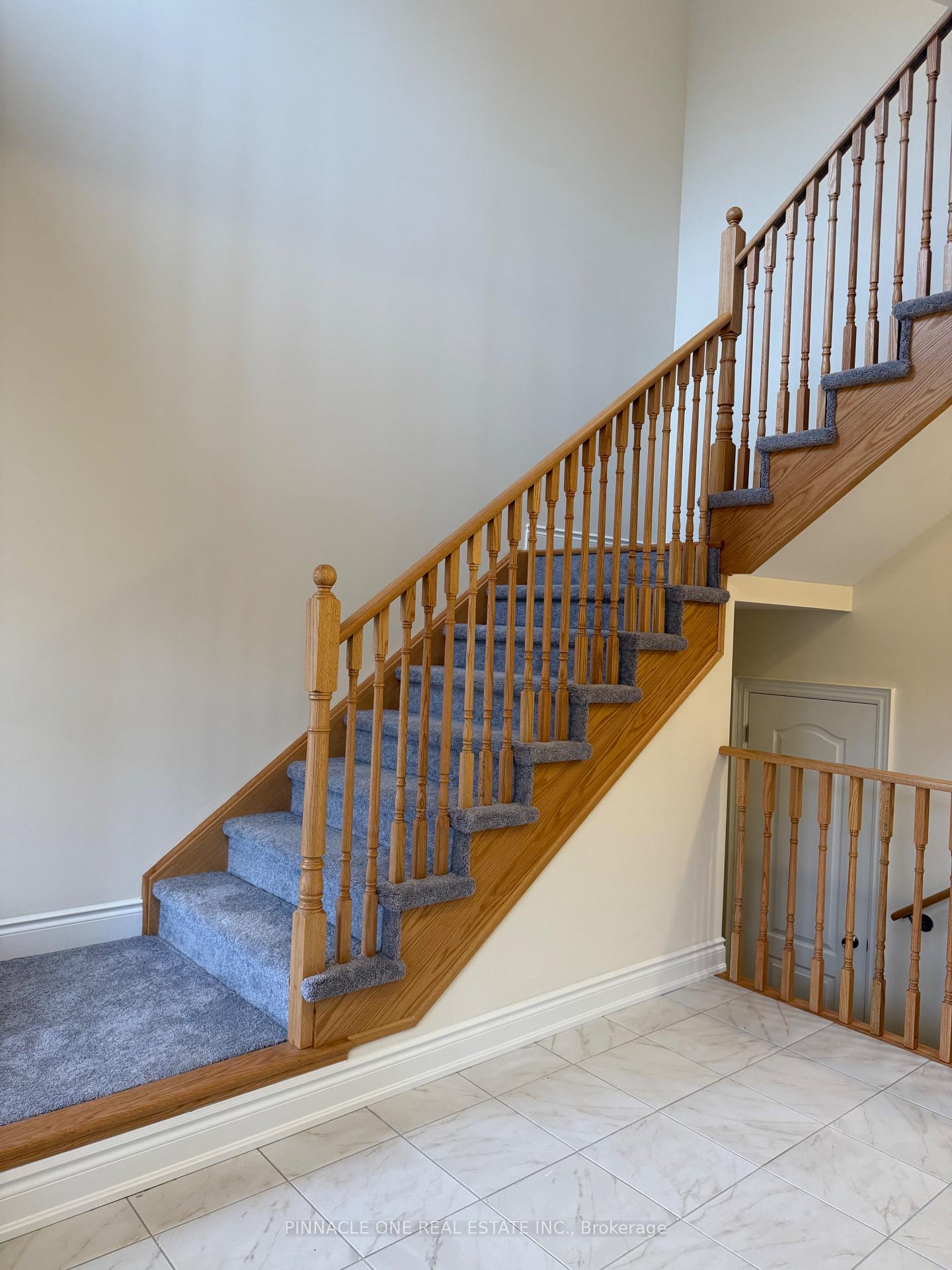 Photo 3 of 29 North Garden Boulevard, Scugog, Port Perry — HOMEH