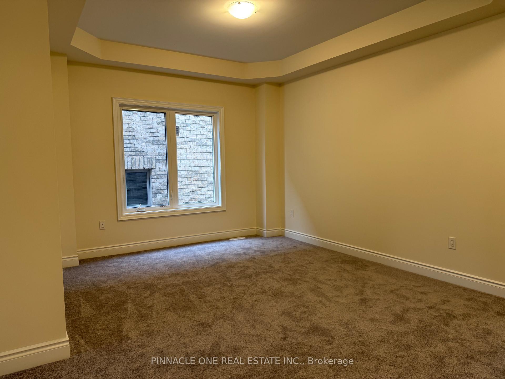 Photo 5 of 29 North Garden Boulevard, Scugog, Port Perry — HOMEH