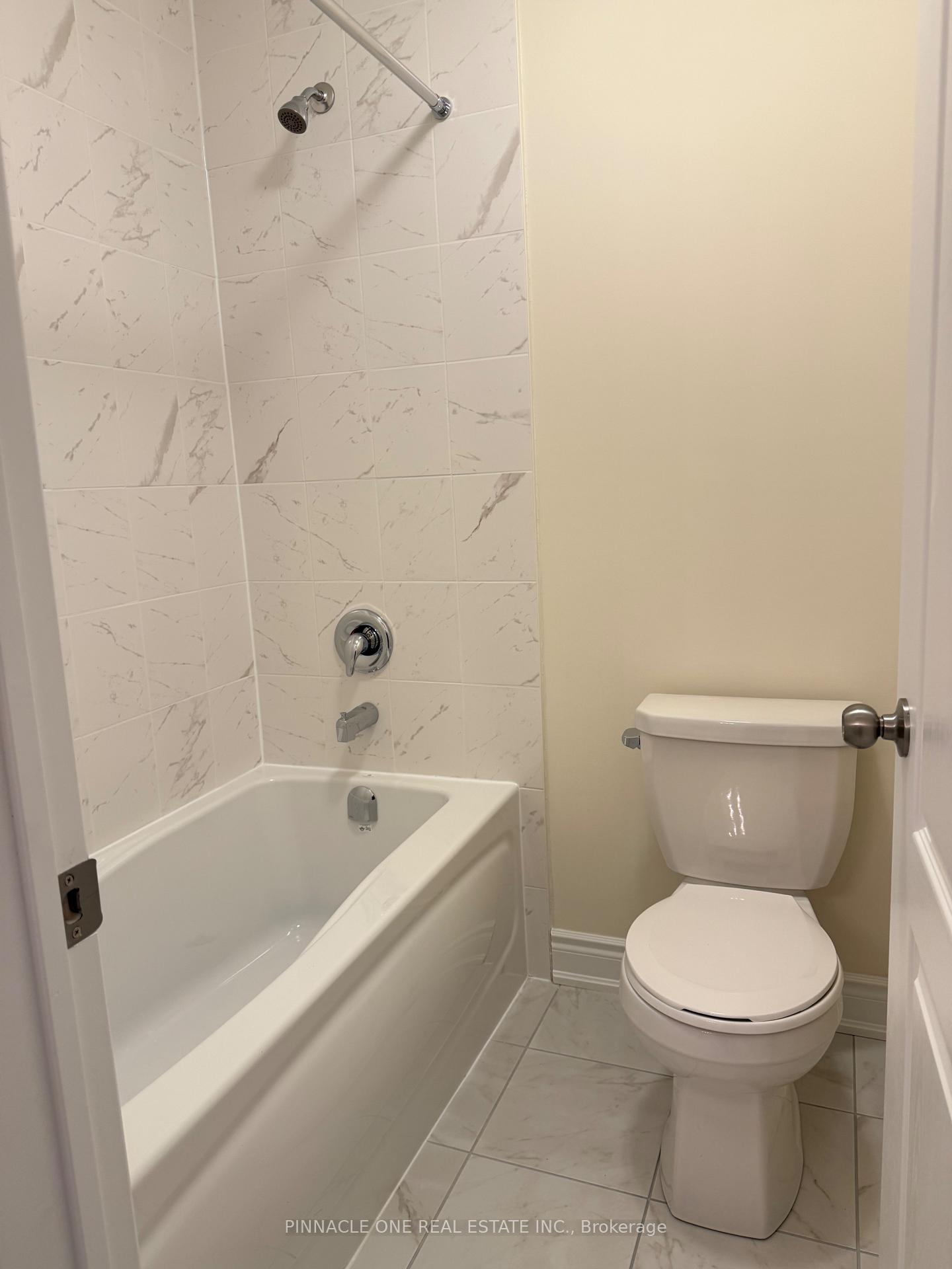 Photo 19 of 29 North Garden Boulevard, Scugog, Port Perry — HOMEH