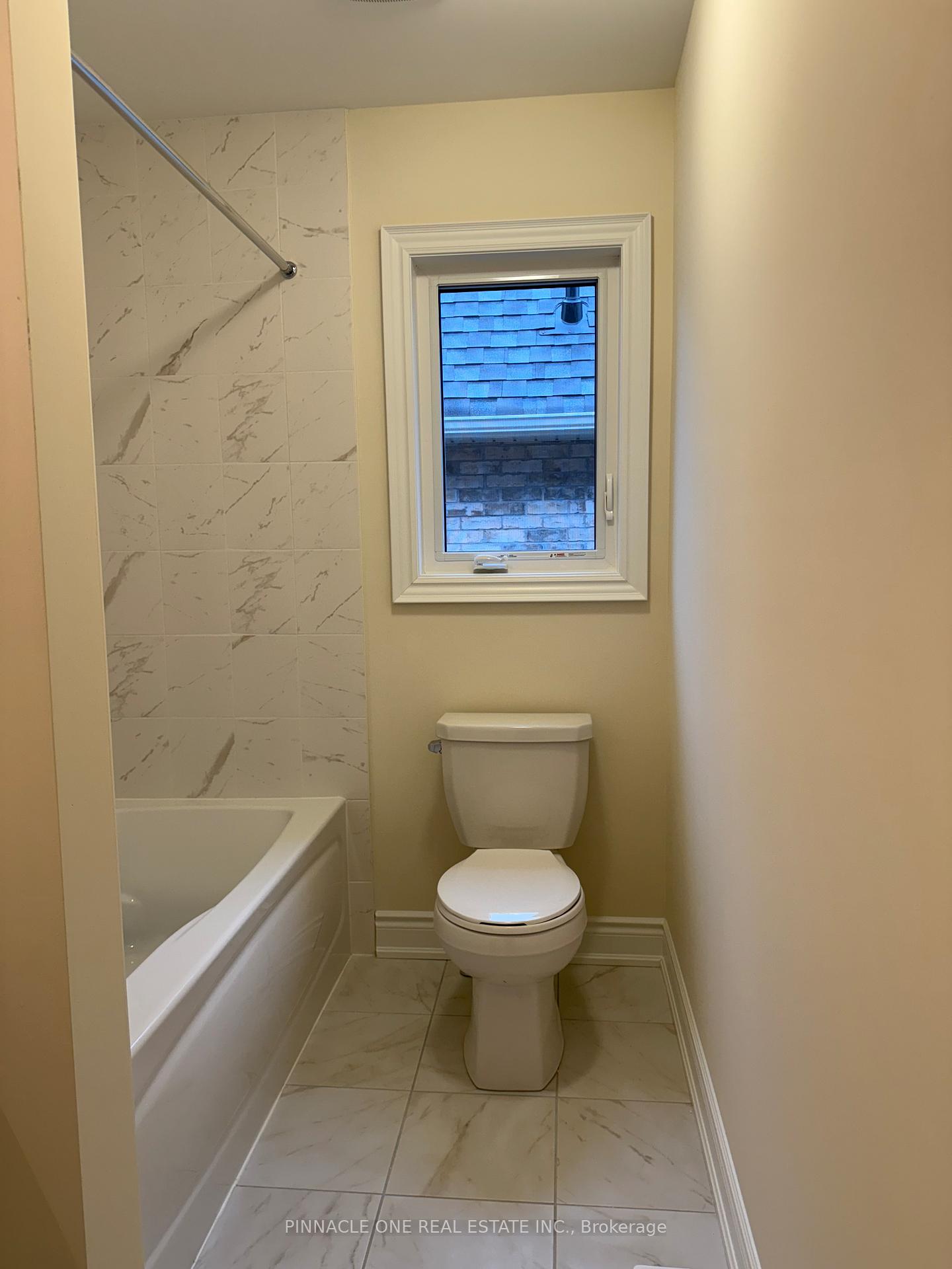 Photo 22 of 29 North Garden Boulevard, Scugog, Port Perry — HOMEH