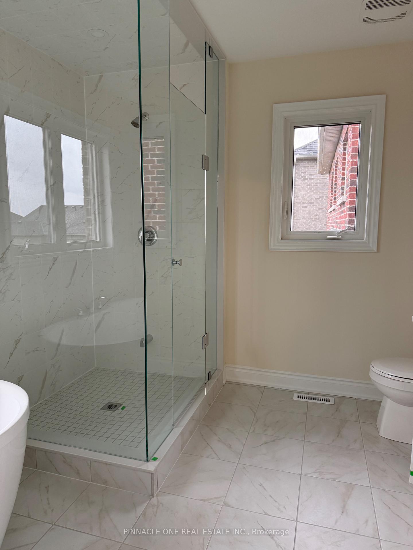 Photo 29 of 29 North Garden Boulevard, Scugog, Port Perry — HOMEH