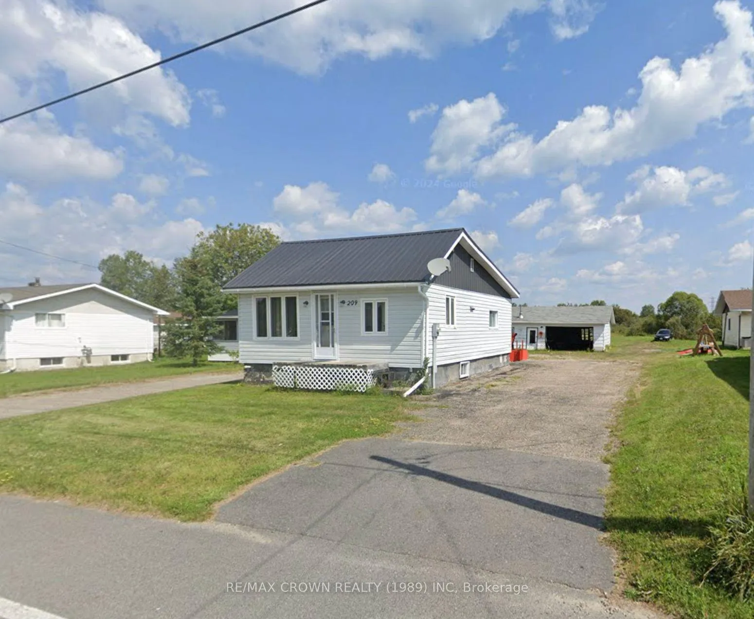 Photo 1 of 209 Ross Road, Smooth Rock Falls, SRF — HOMEH