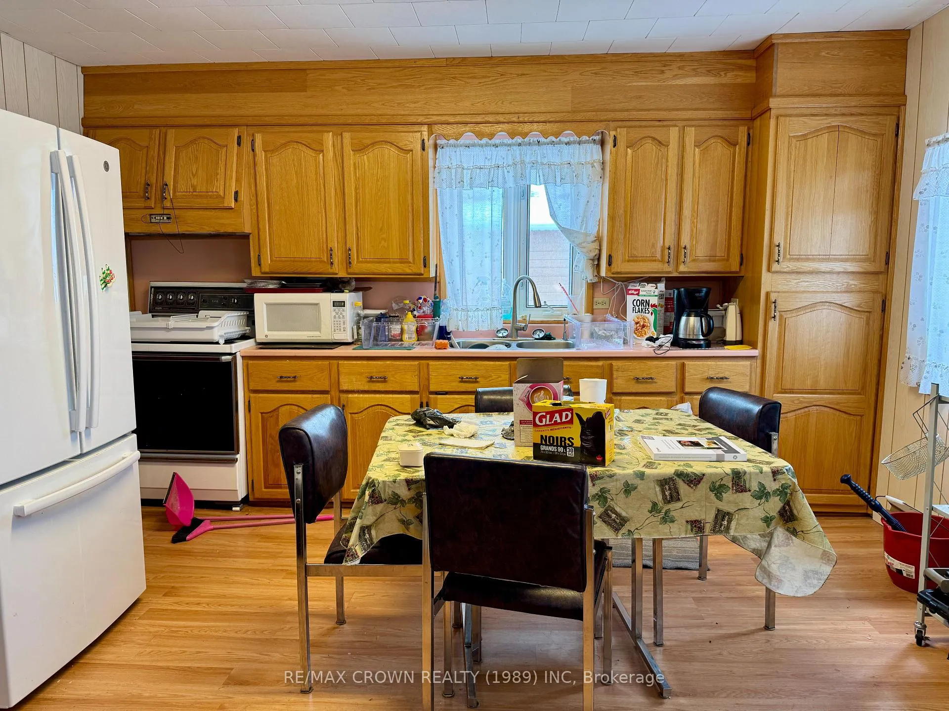 Photo 3 of 209 Ross Road, Smooth Rock Falls, SRF — HOMEH
