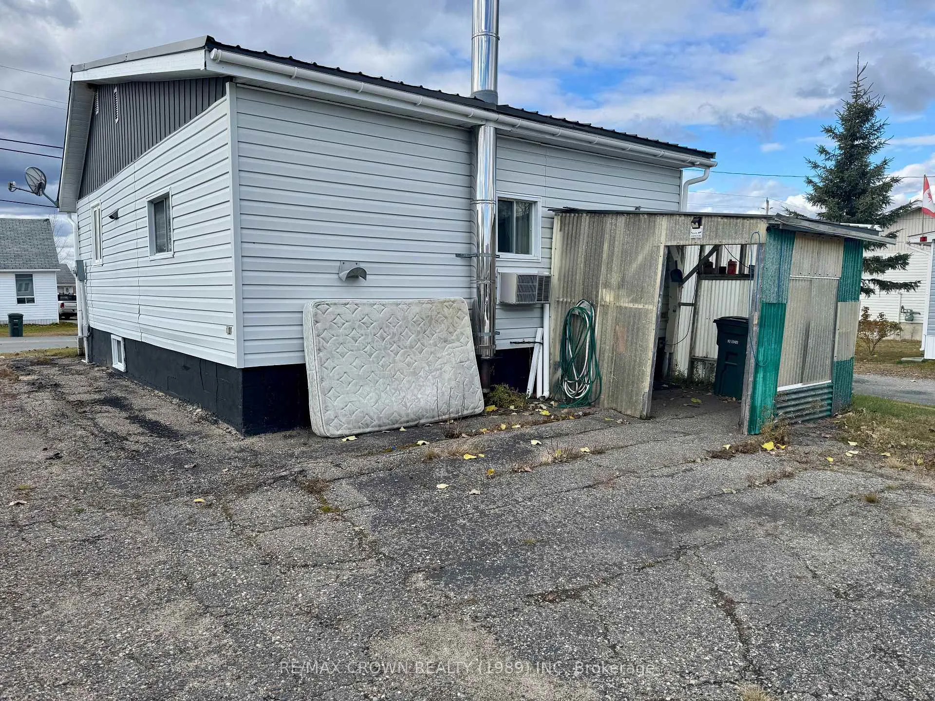 Photo 25 of 209 Ross Road, Smooth Rock Falls, SRF — HOMEH
