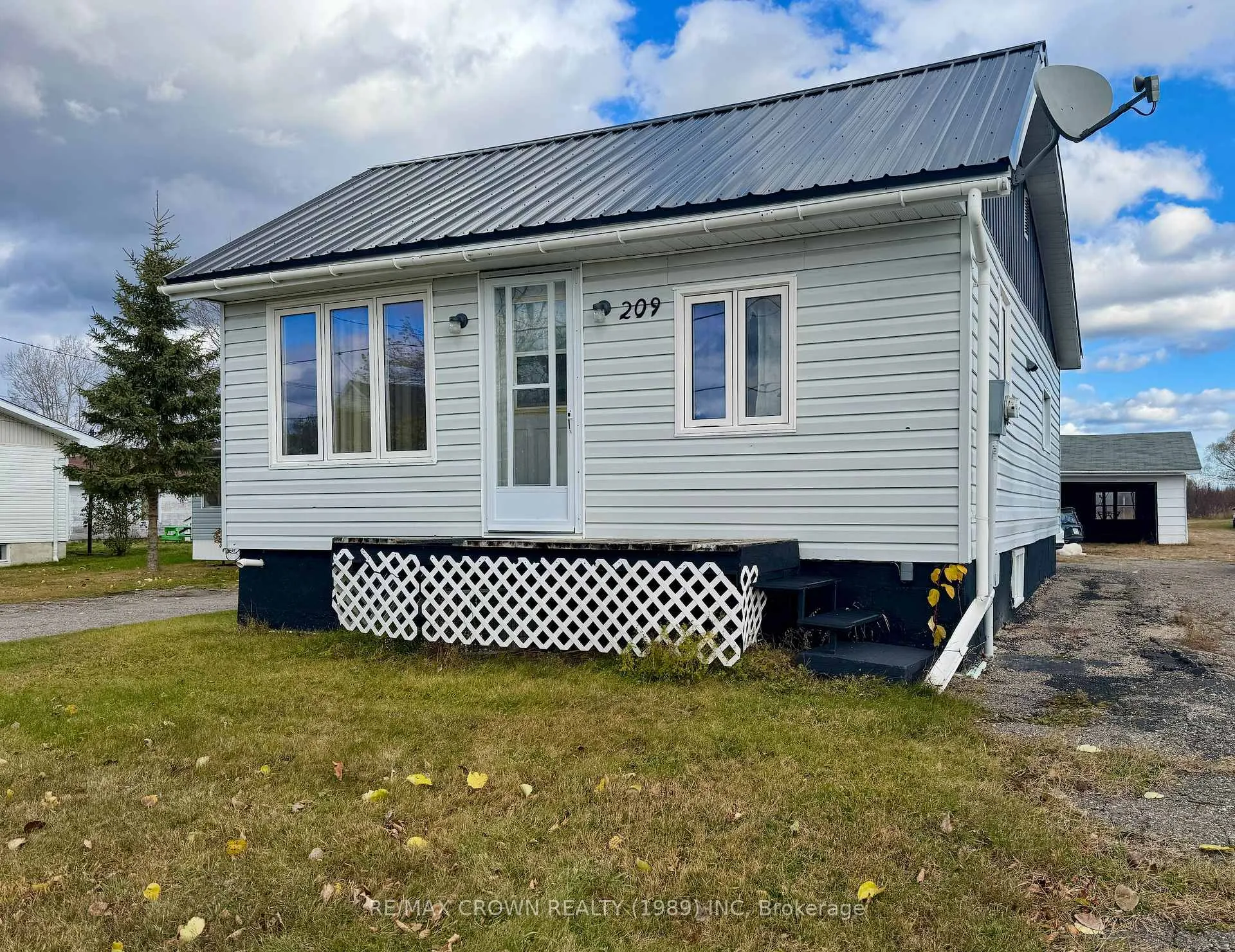 Photo 27 of 209 Ross Road, Smooth Rock Falls, SRF — HOMEH