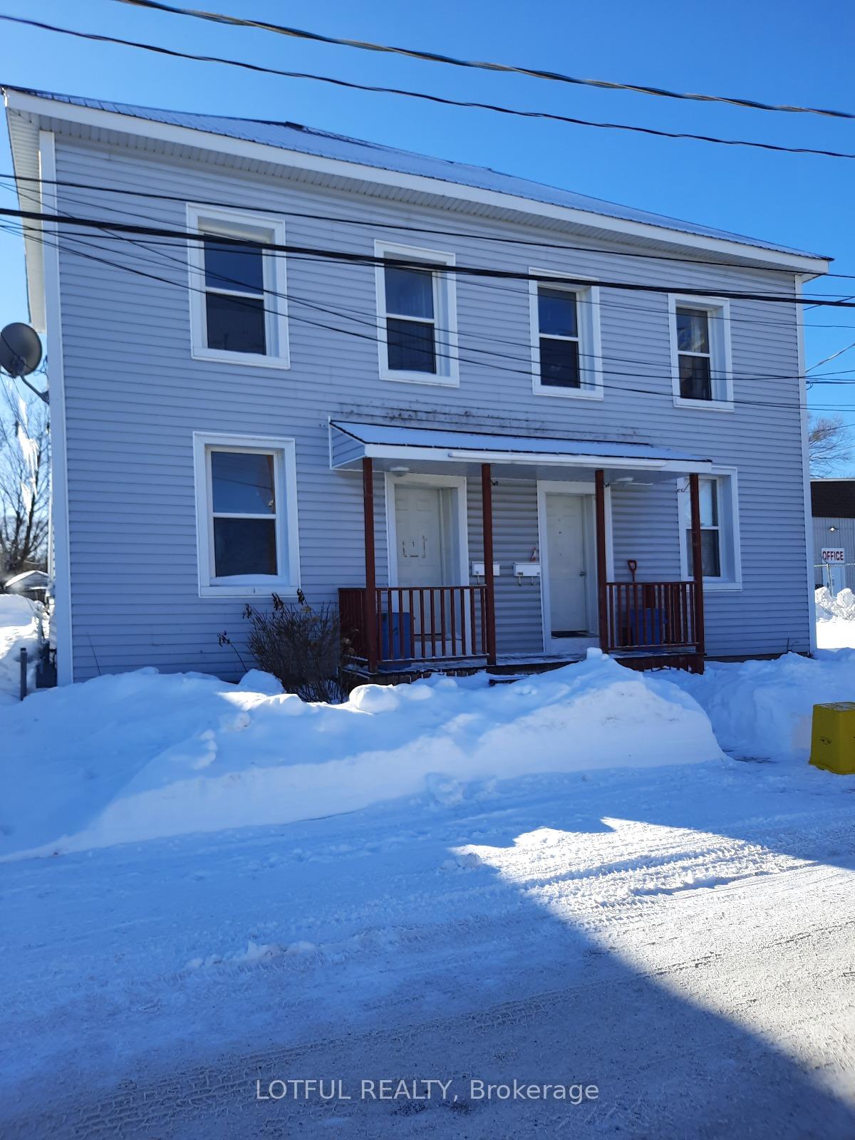 Front of Unit 2, 58 Victoria Avenue