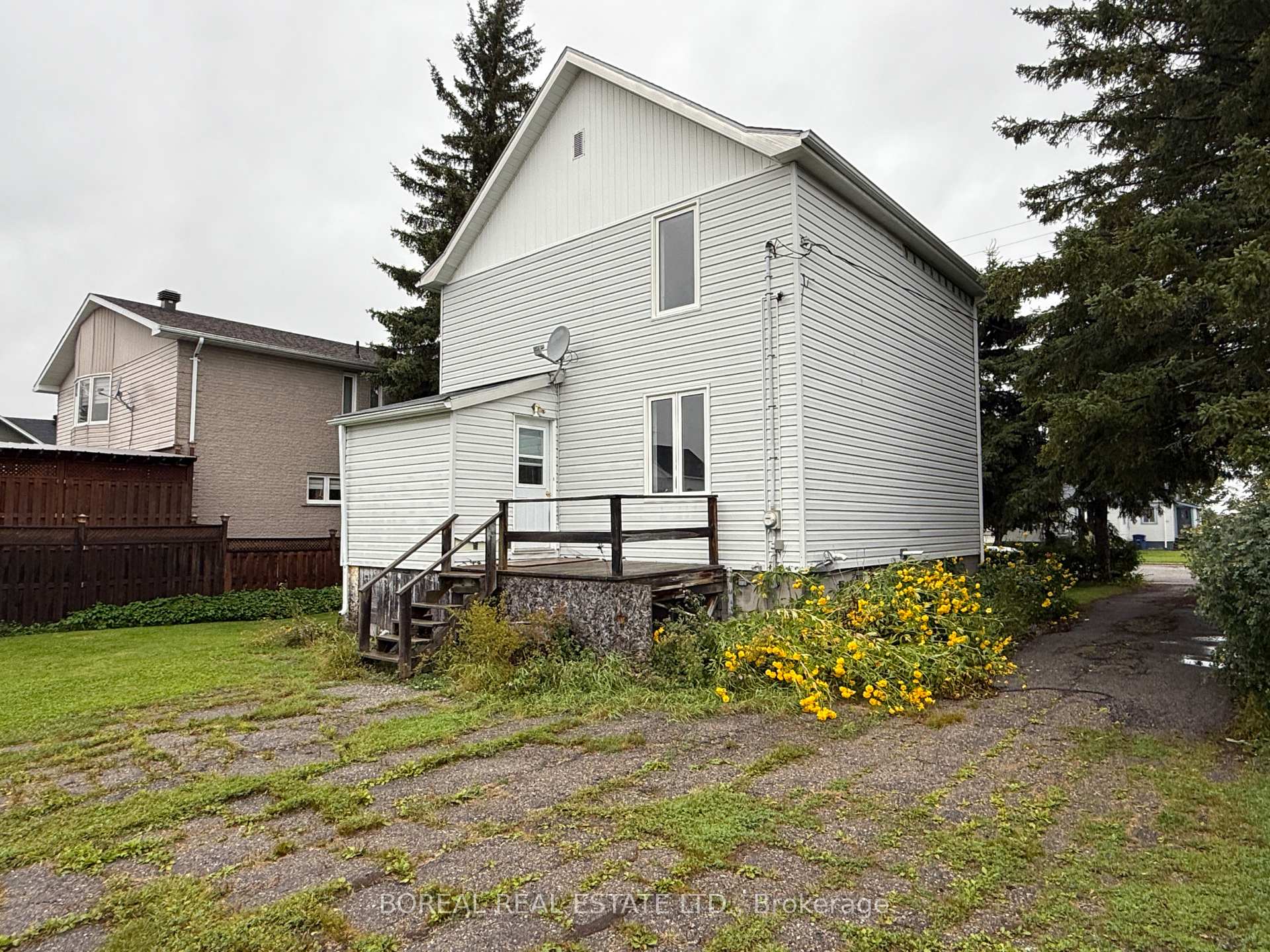 Photo 7 of 59 Second Avenue, Smooth Rock Falls, SRF — HOMEH