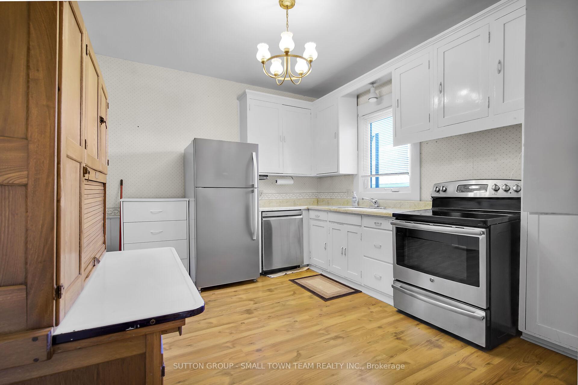 Photo 14 of 50 Huron Street W, South Huron, Exeter — HOMEH