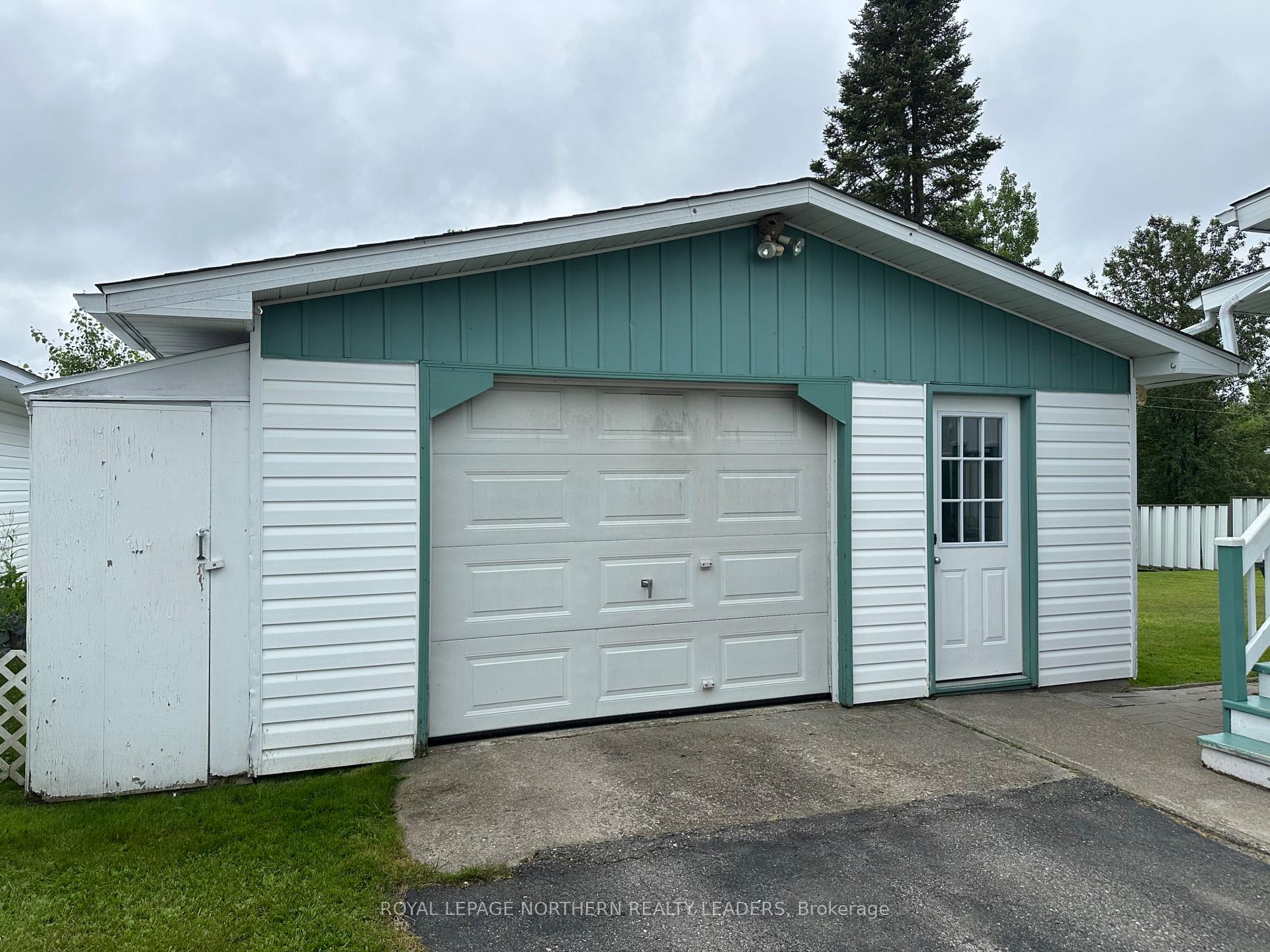 Photo 4 of 88 Pine Avenue, Smooth Rock Falls, SRF — HOMEH