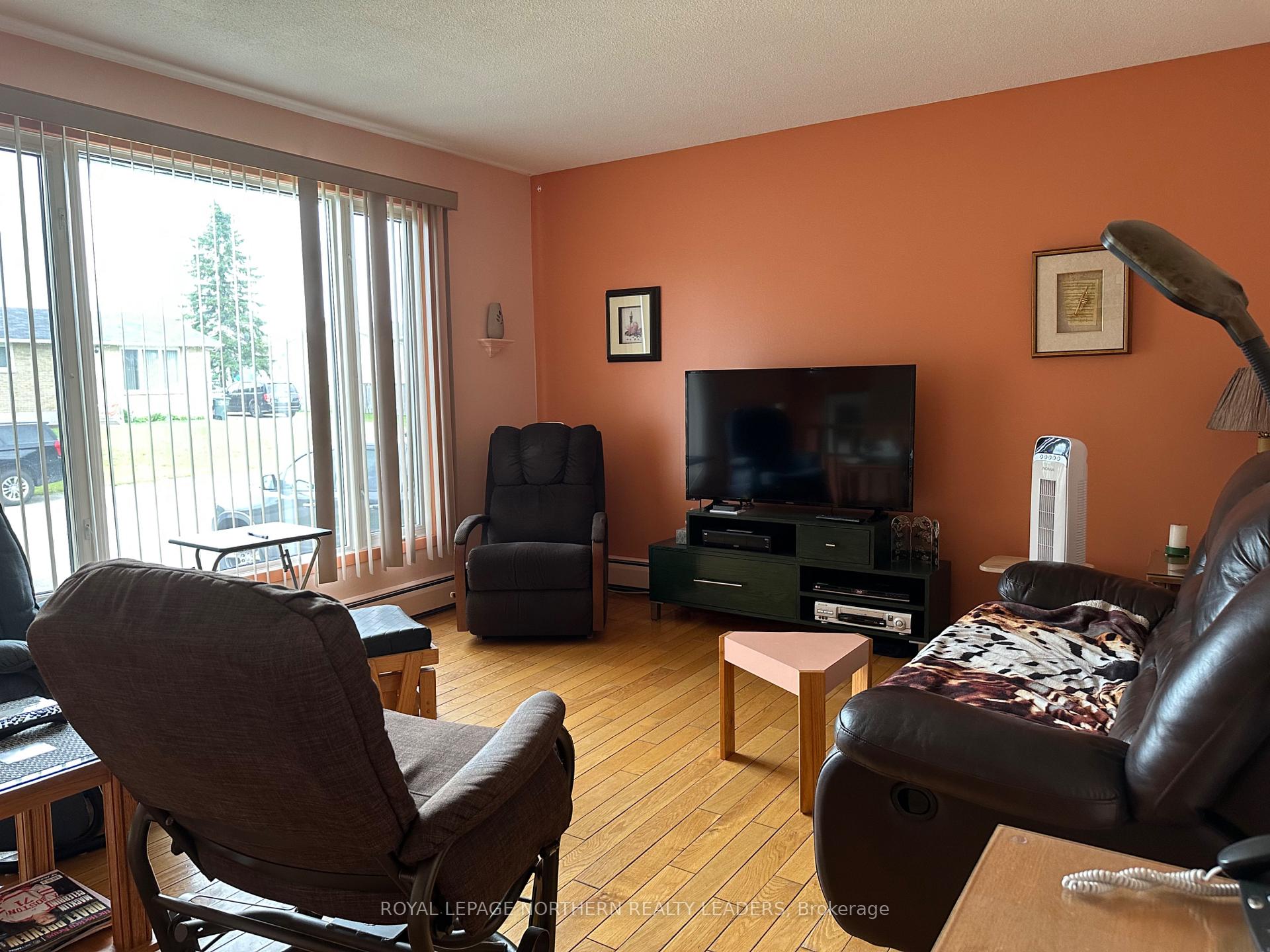 Photo 5 of 88 Pine Avenue, Smooth Rock Falls, SRF — HOMEH