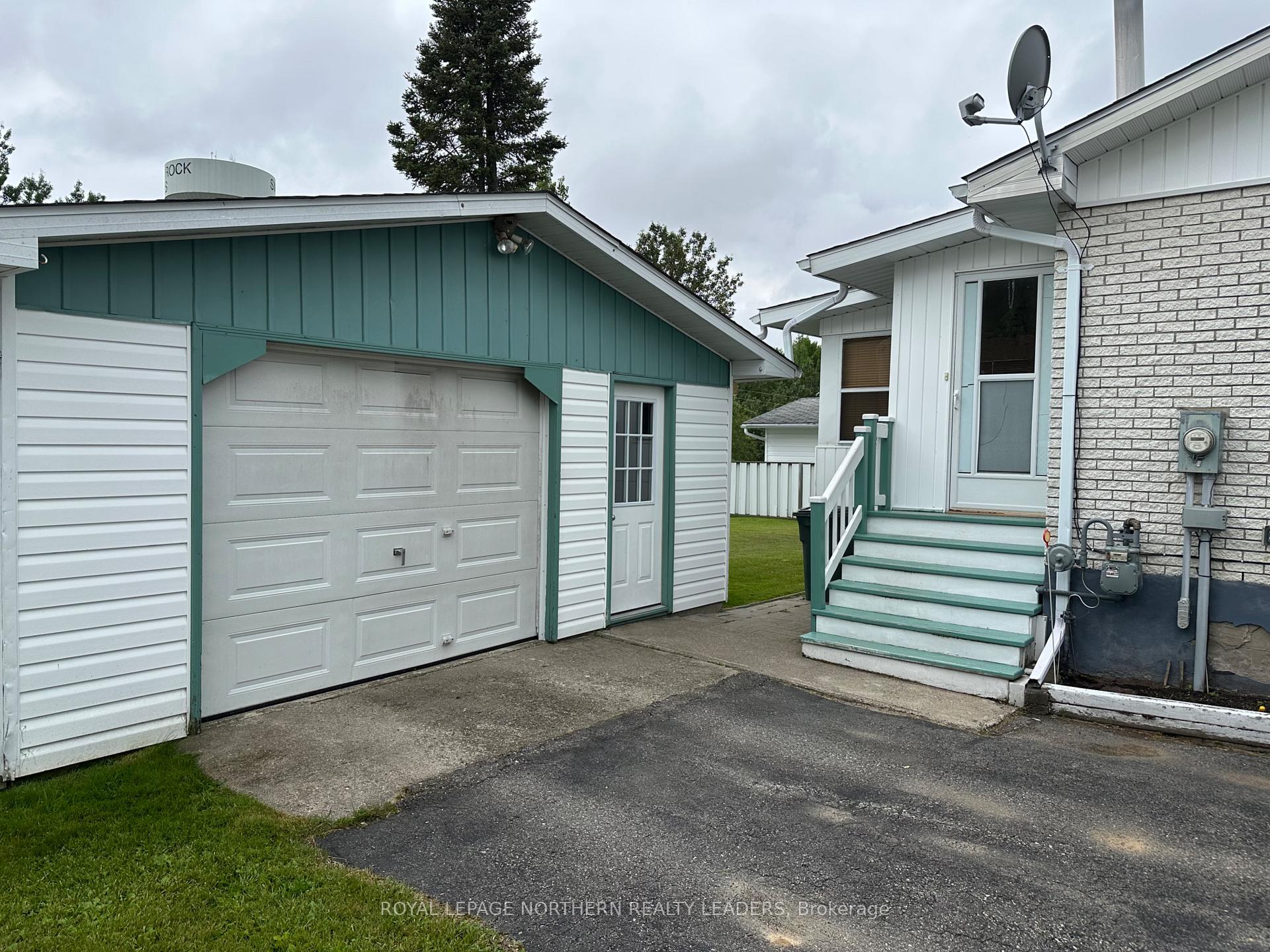 Photo 7 of 88 Pine Avenue, Smooth Rock Falls, SRF — HOMEH