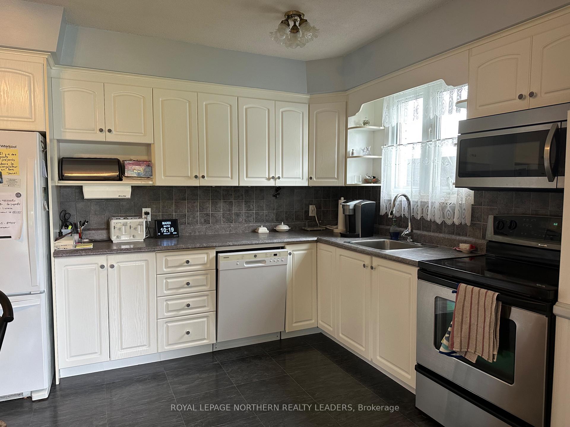 Photo 11 of 88 Pine Avenue, Smooth Rock Falls, SRF — HOMEH