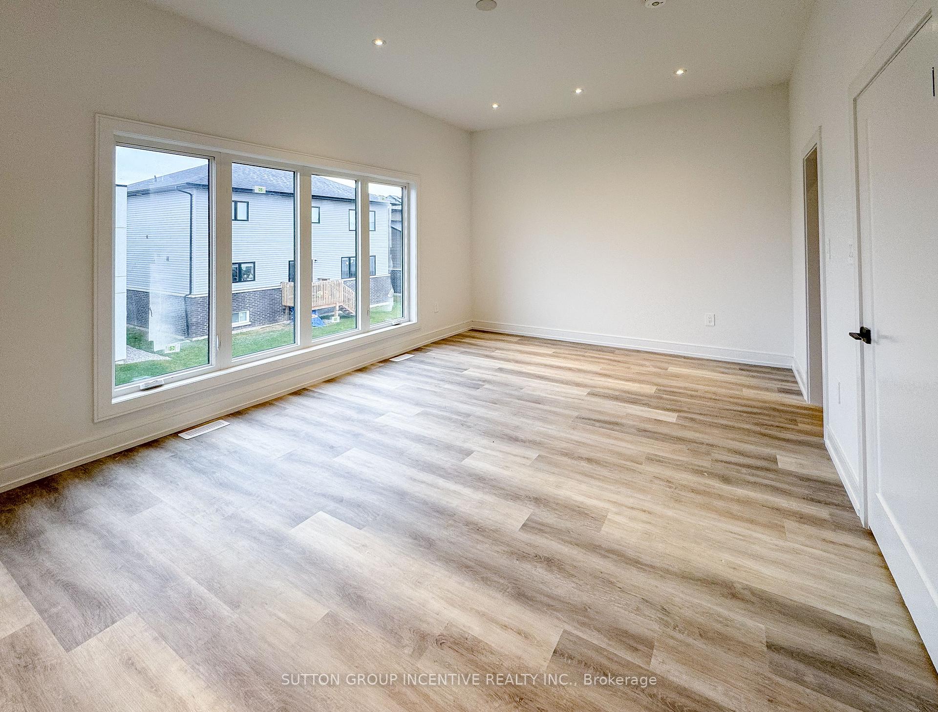 Photo 11 of 3712 Quayside Drive, Severn, West Shore — HOMEH