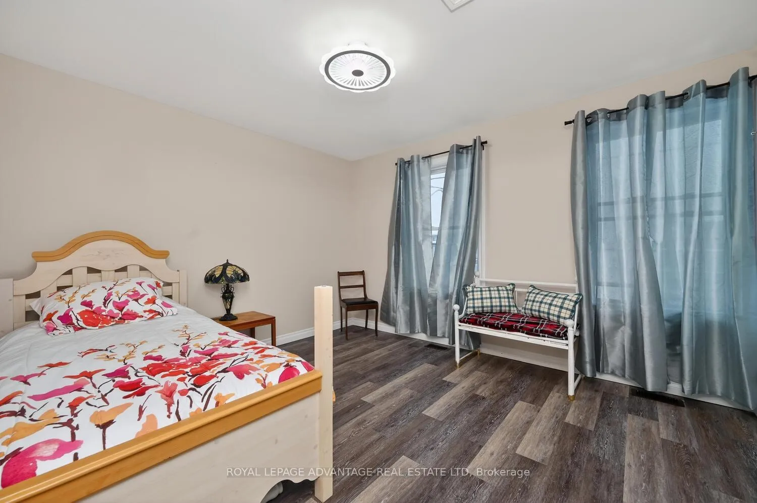 Photo 27 of 31 Thomas Street, Smiths Falls — HOMEH