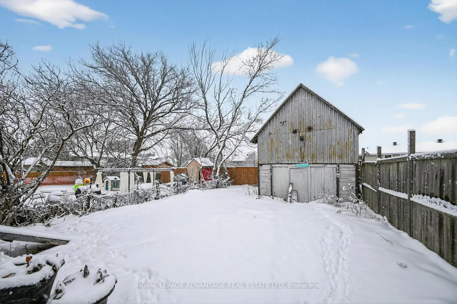 Photo 35 of 31 Thomas Street, Smiths Falls — HOMEH