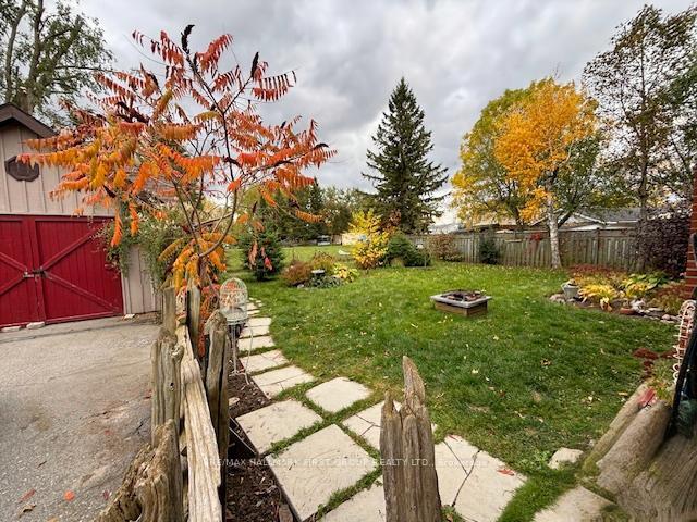 Photo 3 of Unit 2, 550 Queen Street, Scugog, Port Perry — HOMEH
