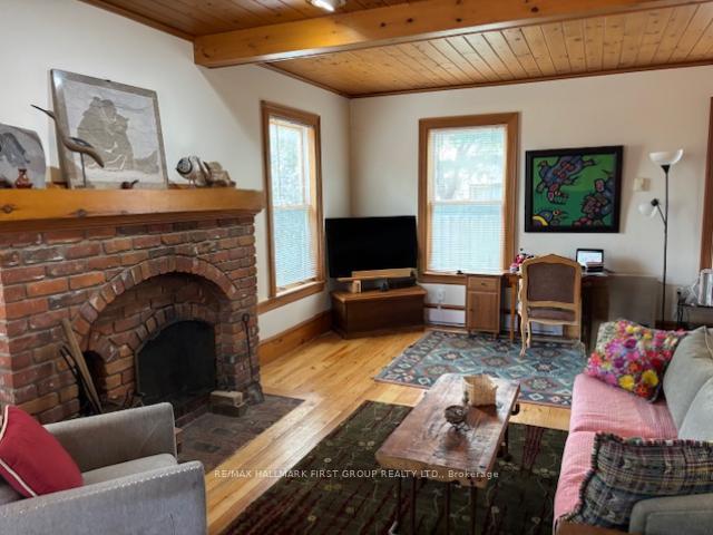 Photo 6 of Unit 2, 550 Queen Street, Scugog, Port Perry — HOMEH