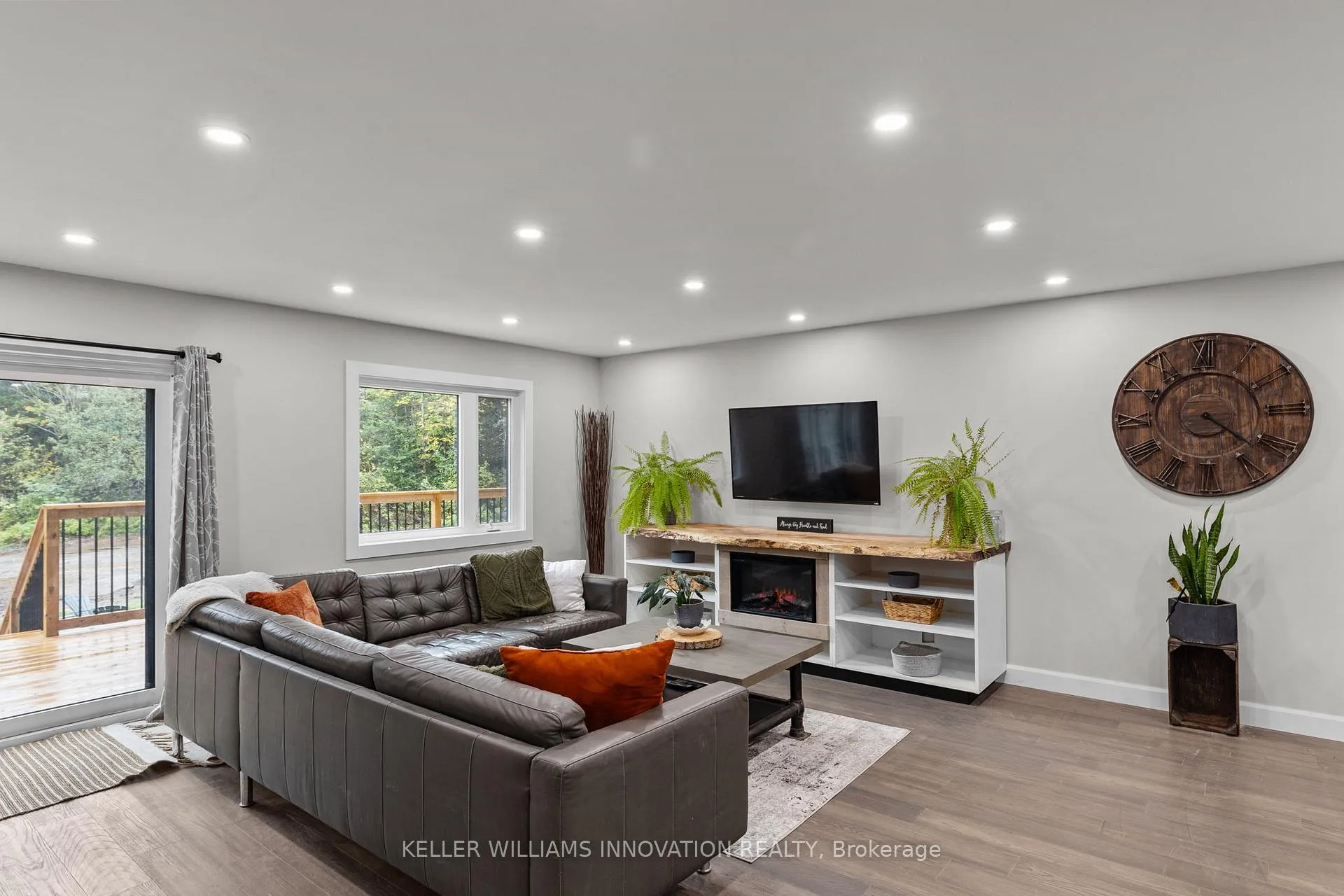 Photo 3 of 127 Paradise Road, South Algonquin — HOMEH