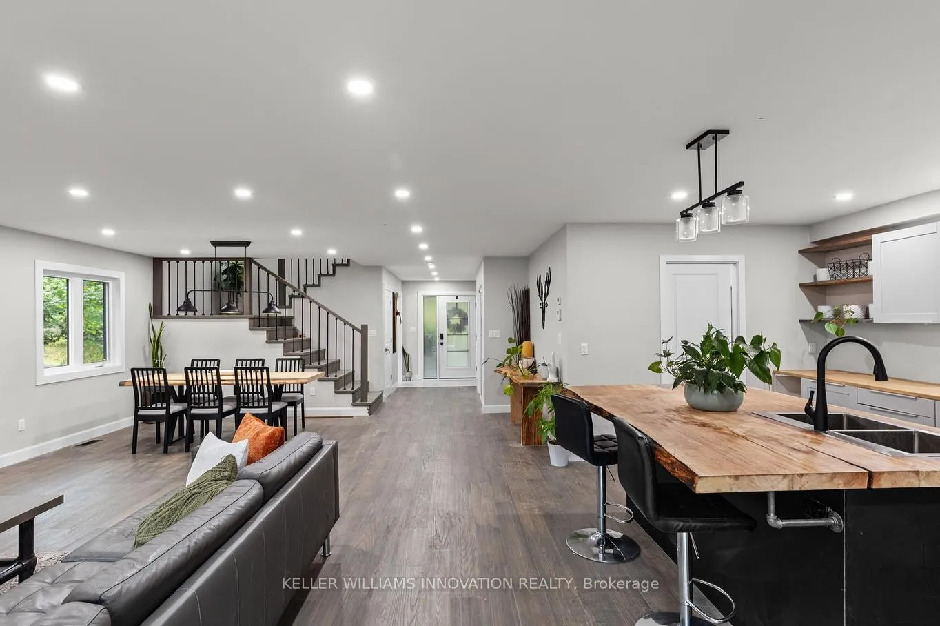 Photo 5 of 127 Paradise Road, South Algonquin — HOMEH