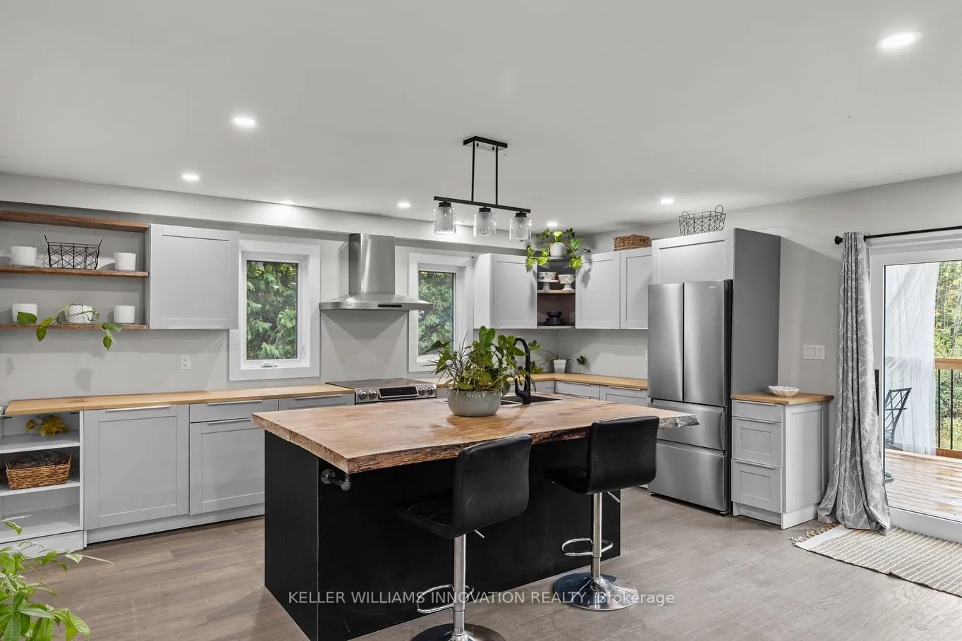 Photo 8 of 127 Paradise Road, South Algonquin — HOMEH