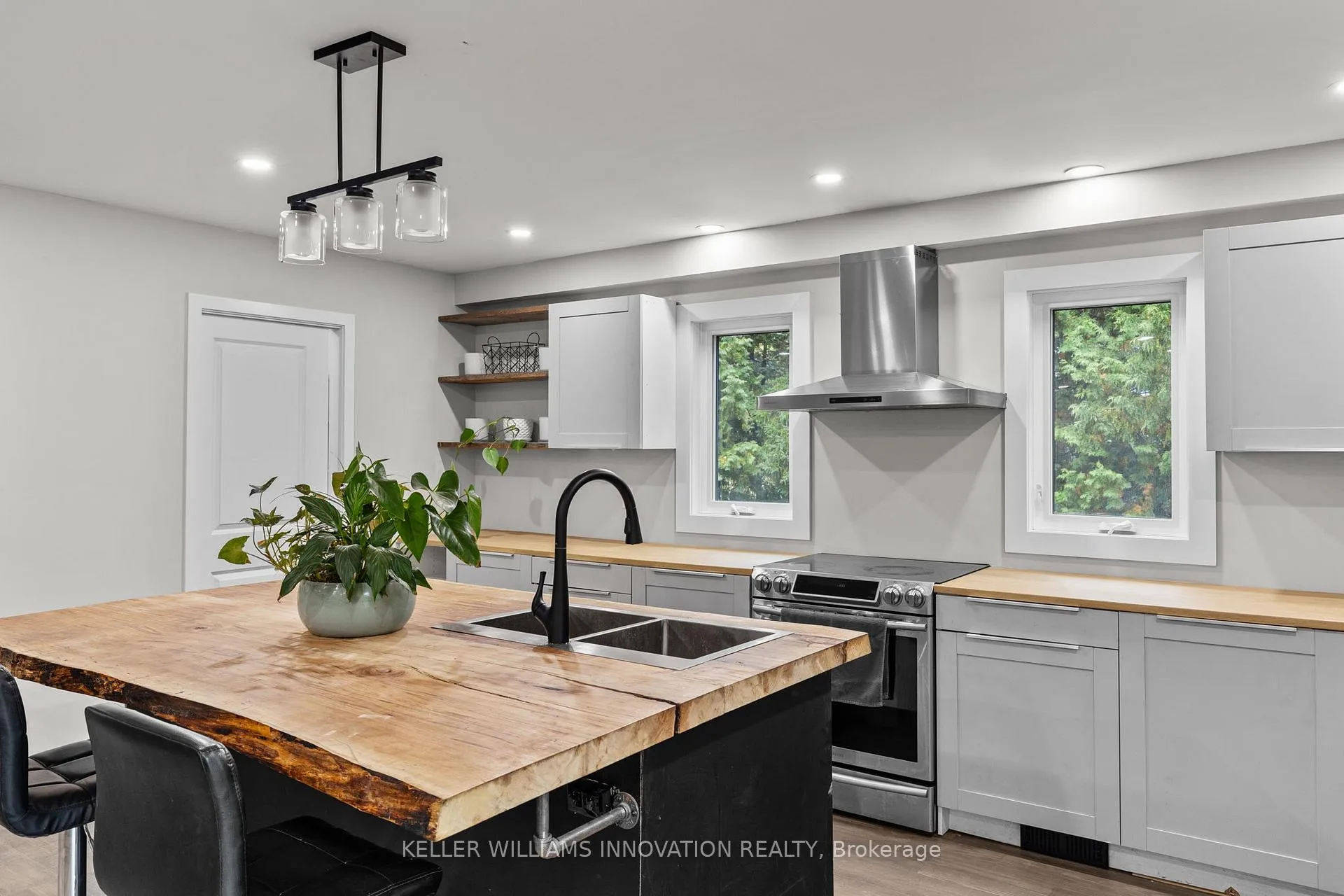 Photo 9 of 127 Paradise Road, South Algonquin — HOMEH