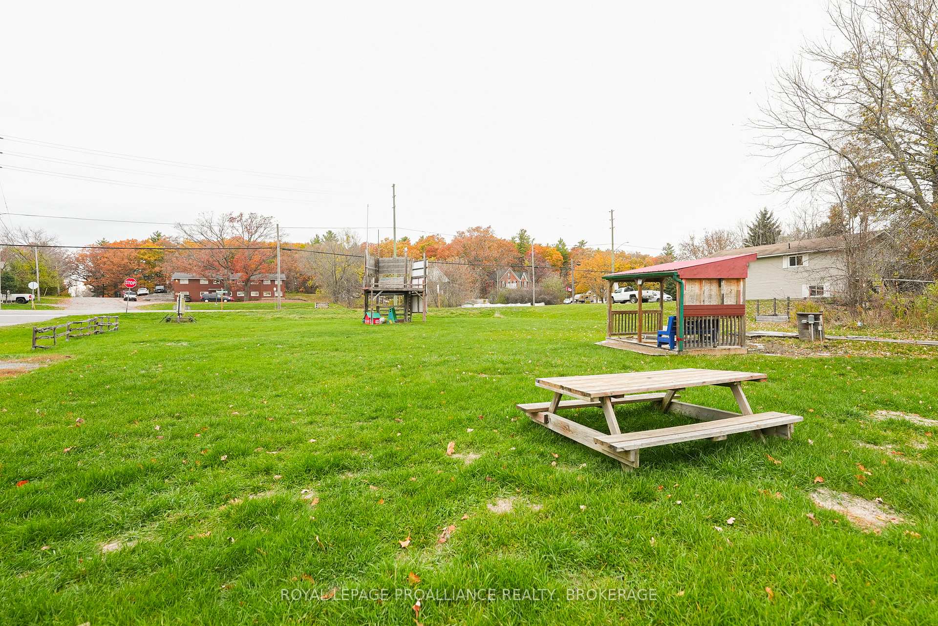 Photo 9 of 25 Stevens Street, Rideau Lakes, Rideau Lakes (Newboro) Twp — HOMEH