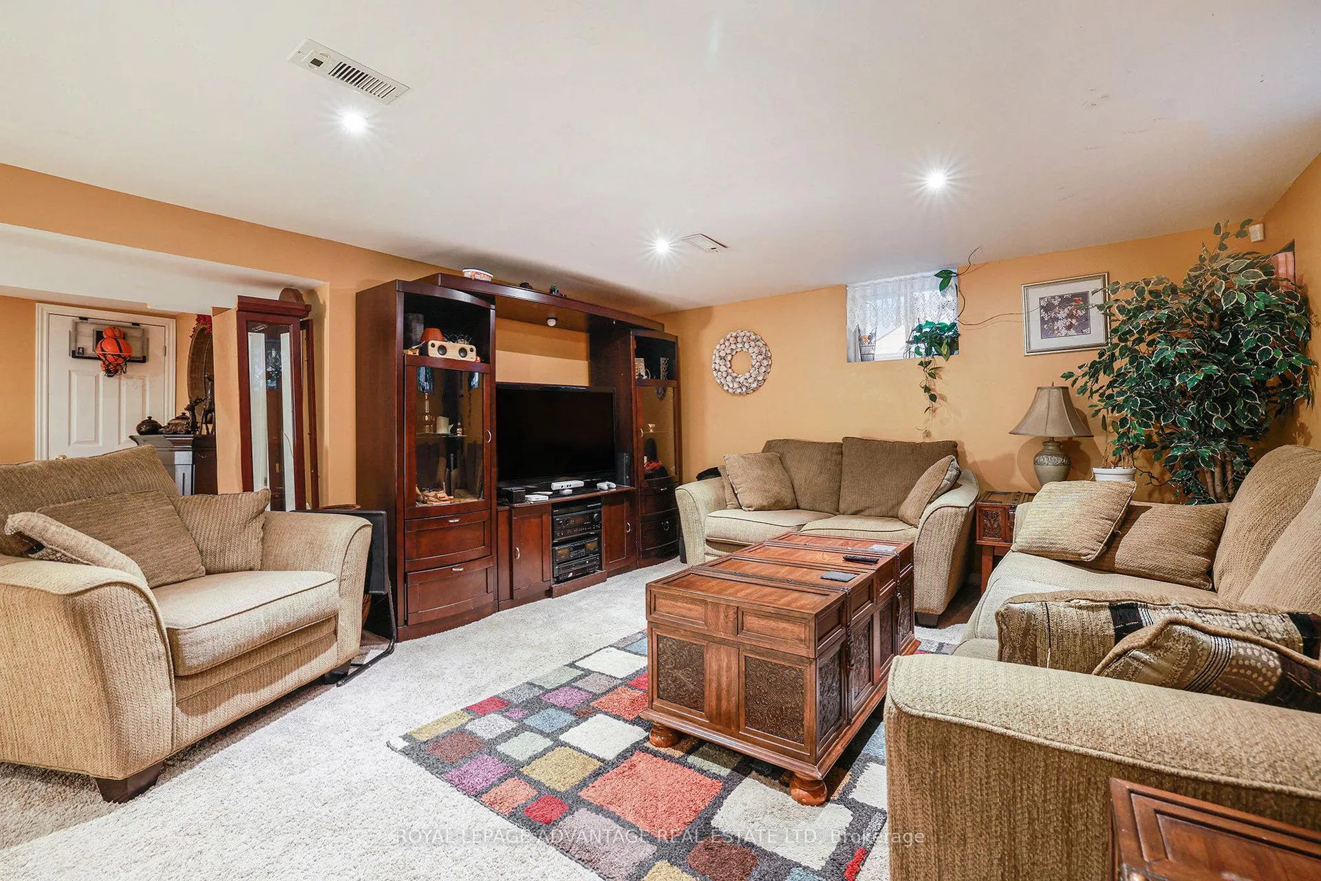 Photo 21 of 123 Queen Street, Smiths Falls — HOMEH