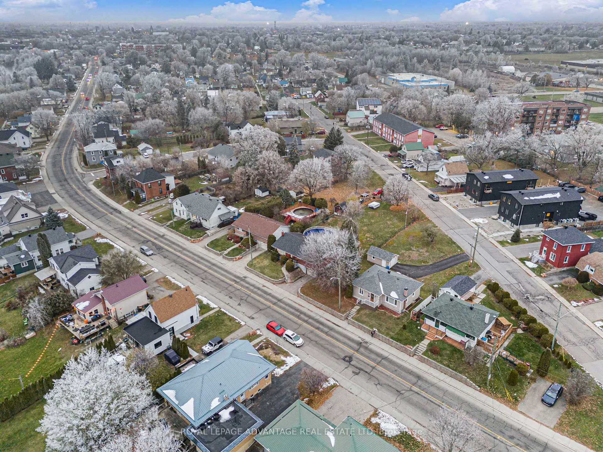 Photo 37 of 123 Queen Street, Smiths Falls — HOMEH