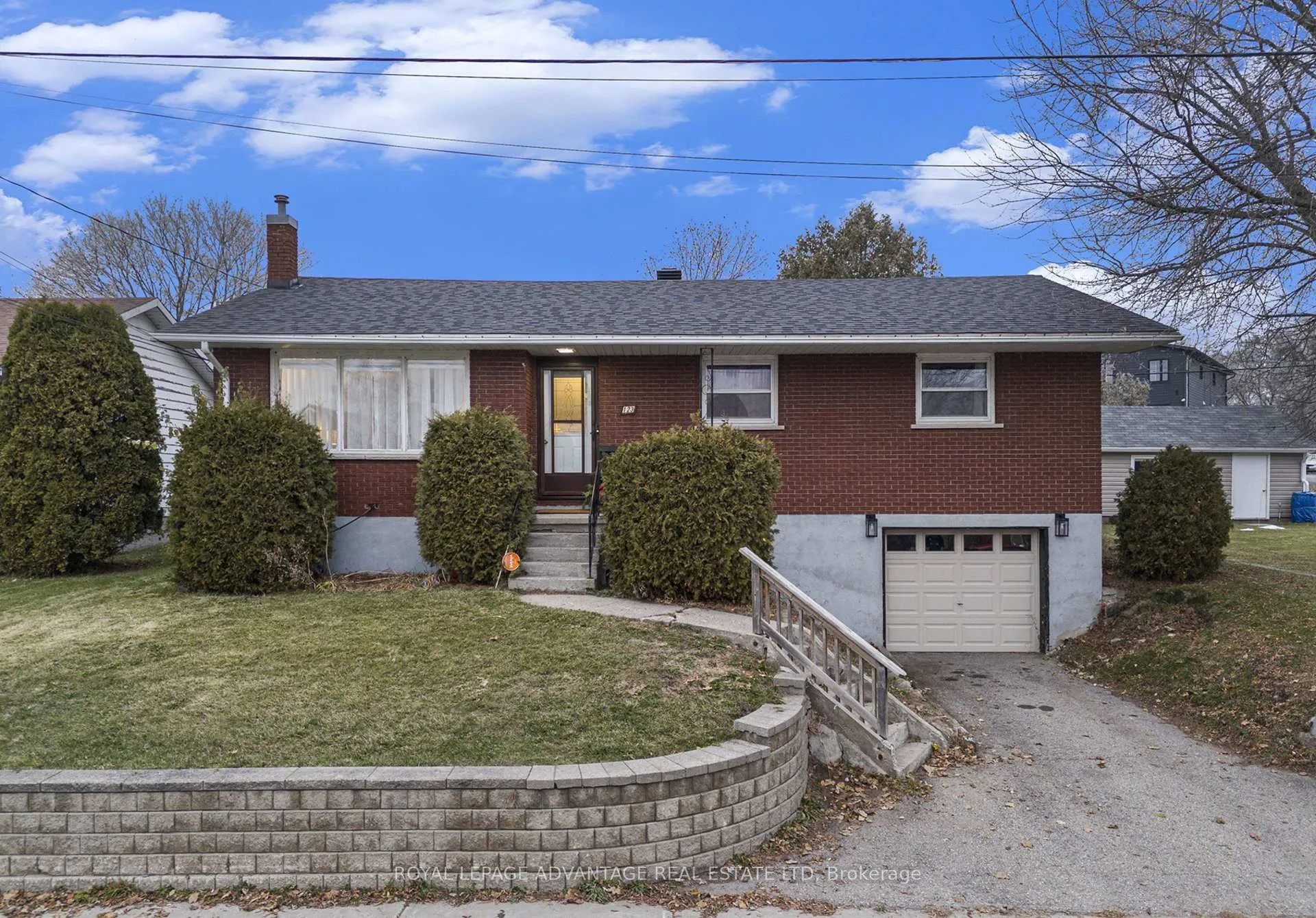 Photo 45 of 123 Queen Street, Smiths Falls — HOMEH