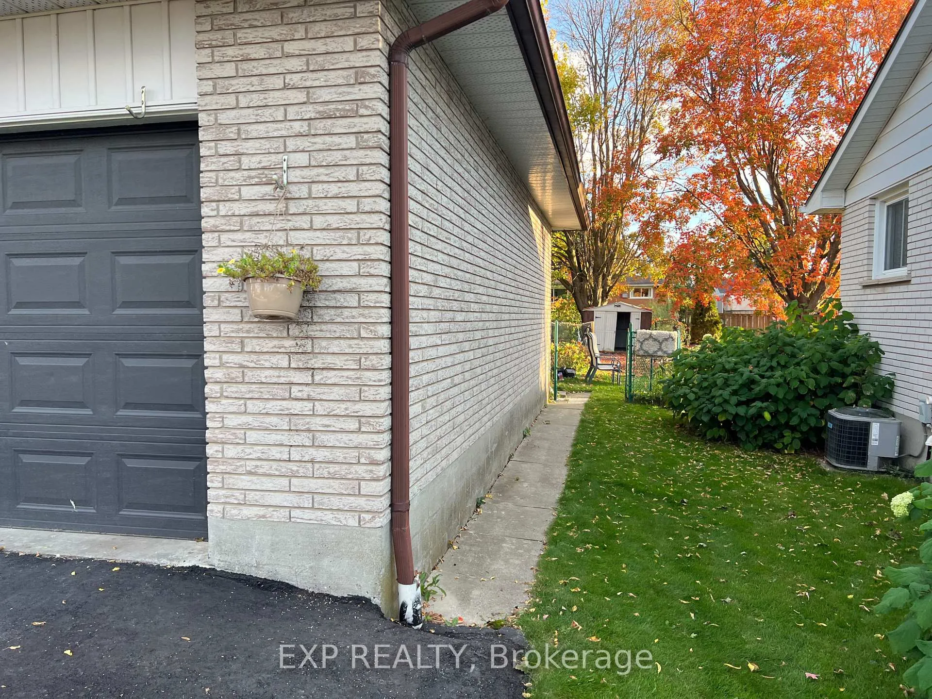 Photo 3 of Unit Lower, 105 Mill Street, Shelburne — HOMEH